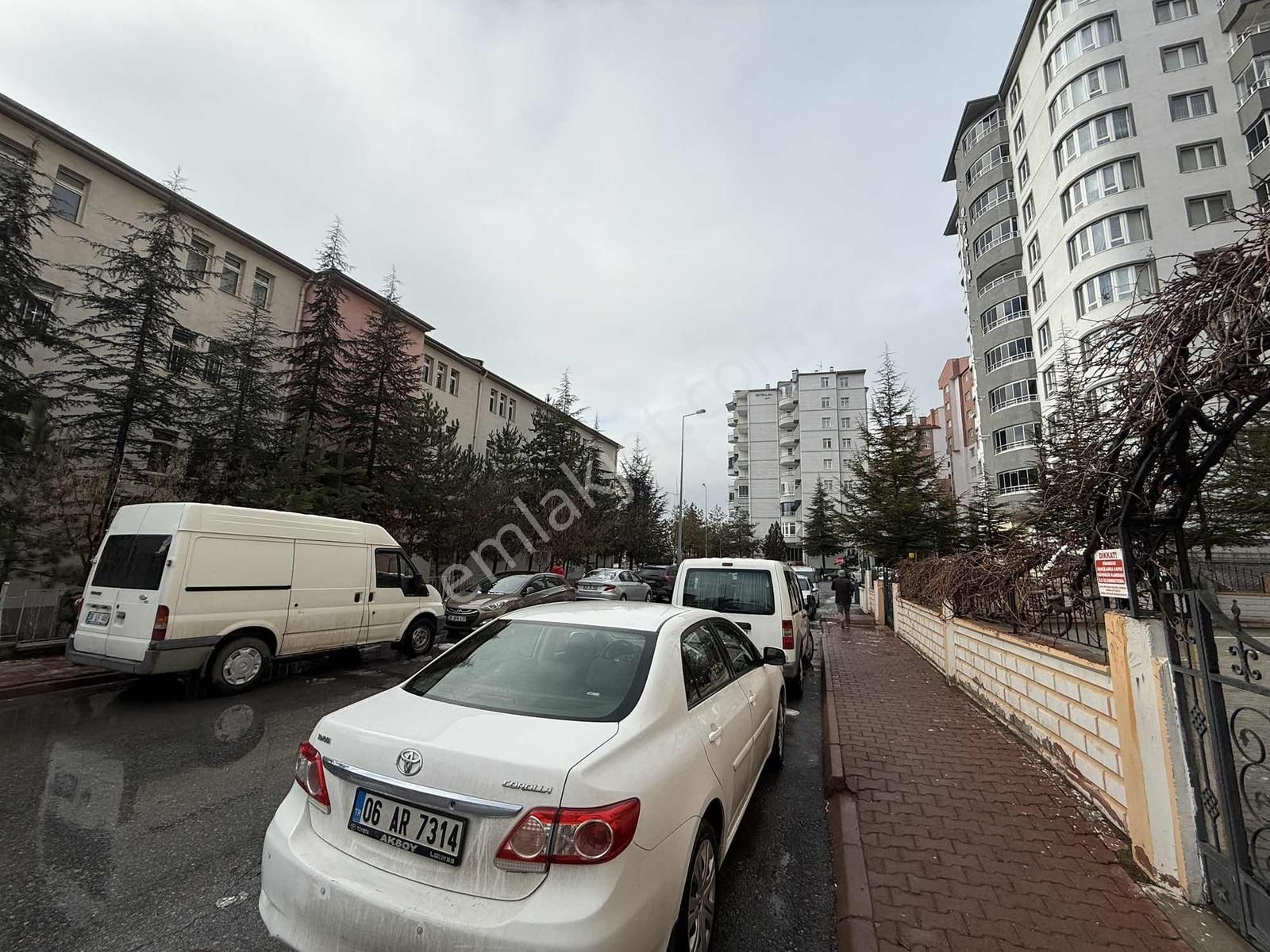 Fetanet Emlaktan Erkilet Camikebirde Kombili Ara Kat Lüks Daire - Görsel 5