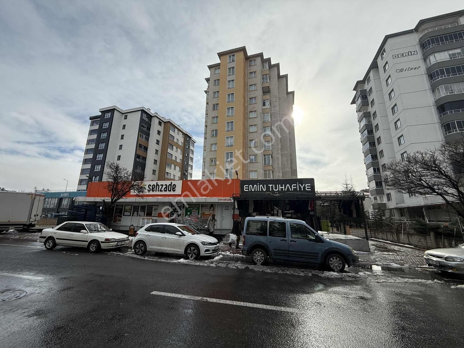 Fetanet Emlaktan Erkilet Camikebirde Kombili Ara Kat Lüks Daire - Görsel 3