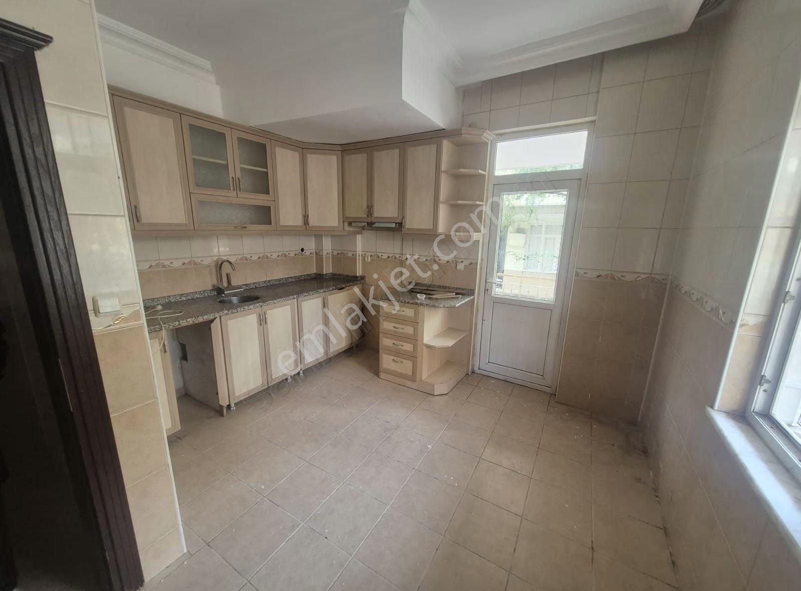 Öz Yıldız Emlaktan Yayla Mahallesinde 2+1 Kiralık Daire