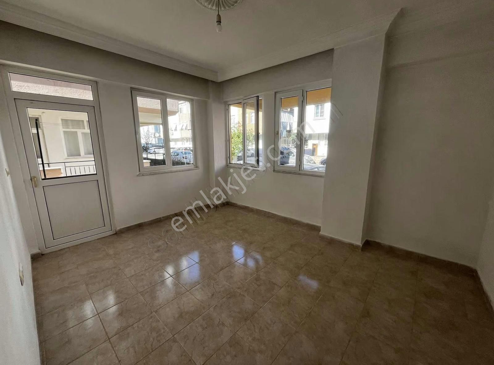 Öz Yıldız Emlaktan Milli Egemenlik Mahalesinde 2+1 Kiralık Daire - Görsel 6