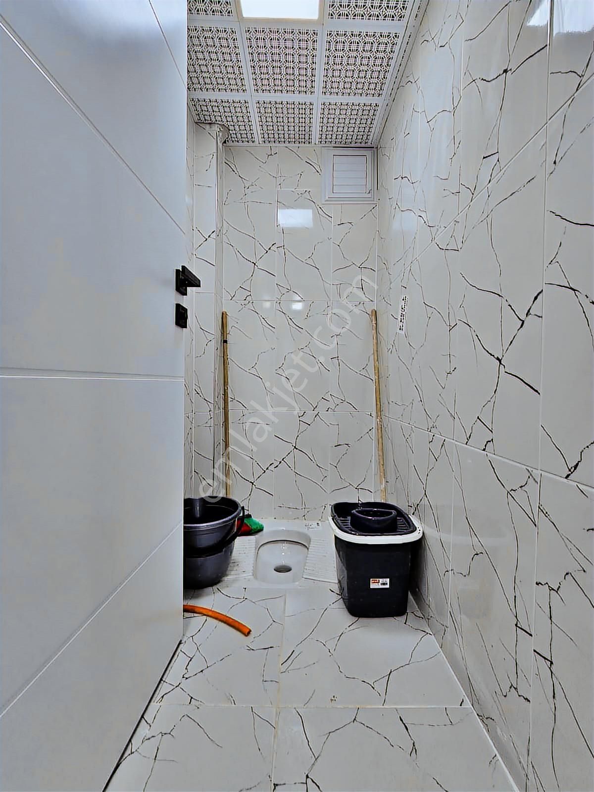 Topçu'da İstasyon Cad. Üzeri 3+1 Ultra Lüks Yapılı Ön Cephe Ev - Görsel 20