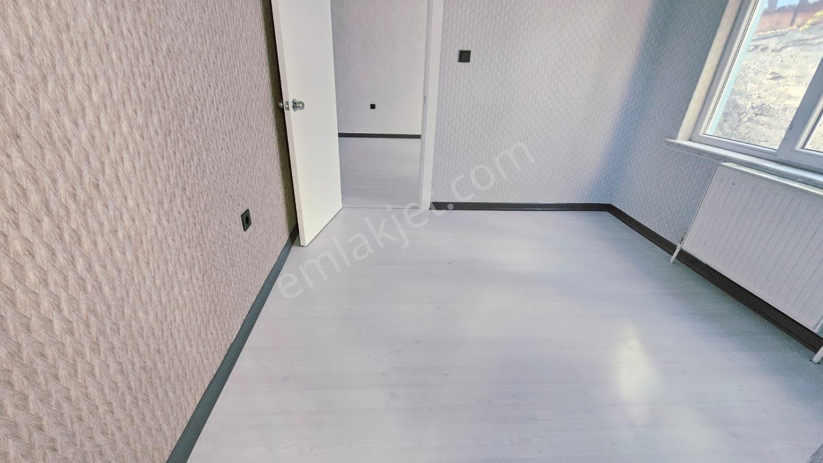 Tepebaşında 3+1 1 Nci Lat Sarılık Daire - Görsel 12