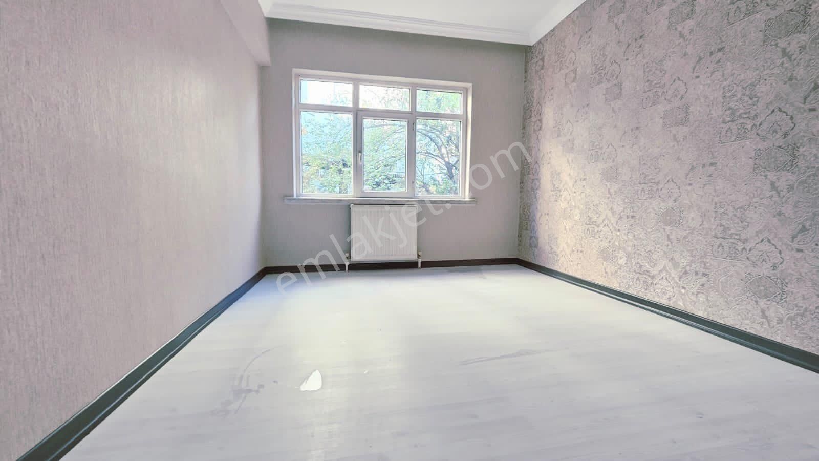 Tepebaşında 3+1 1 Nci Lat Sarılık Daire - Görsel 13