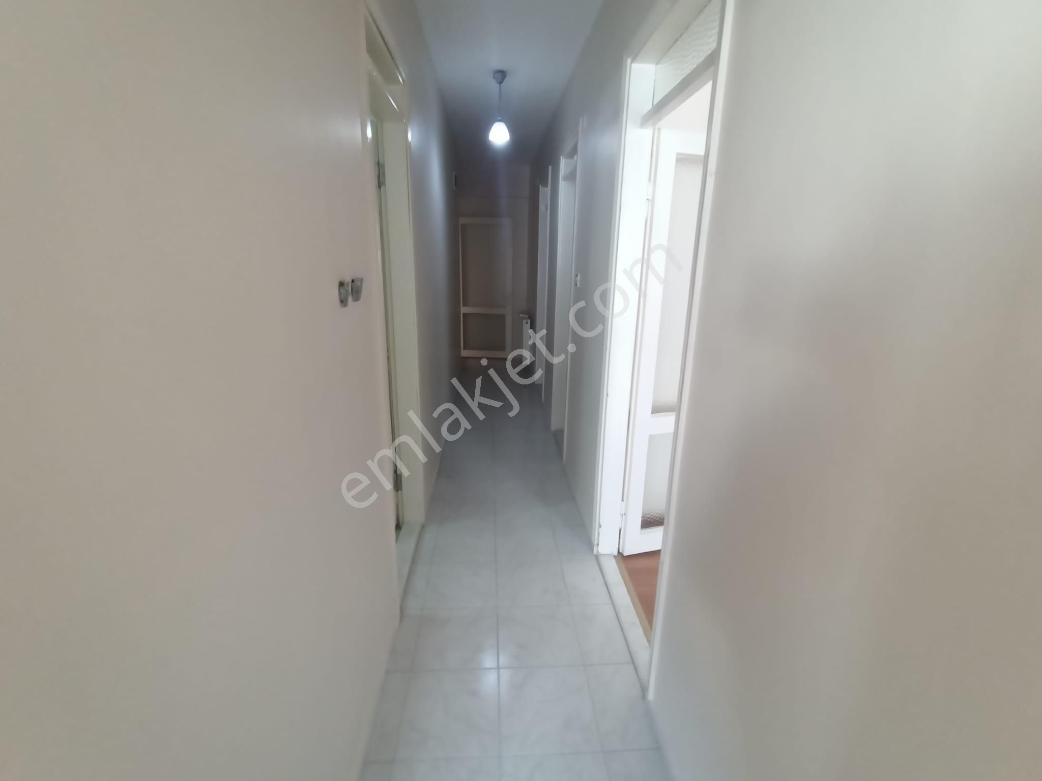 Karşıyaka Çarşı Yakını Geniş 3+1 Doğalgazlı Kiralık Daire - Görsel 18