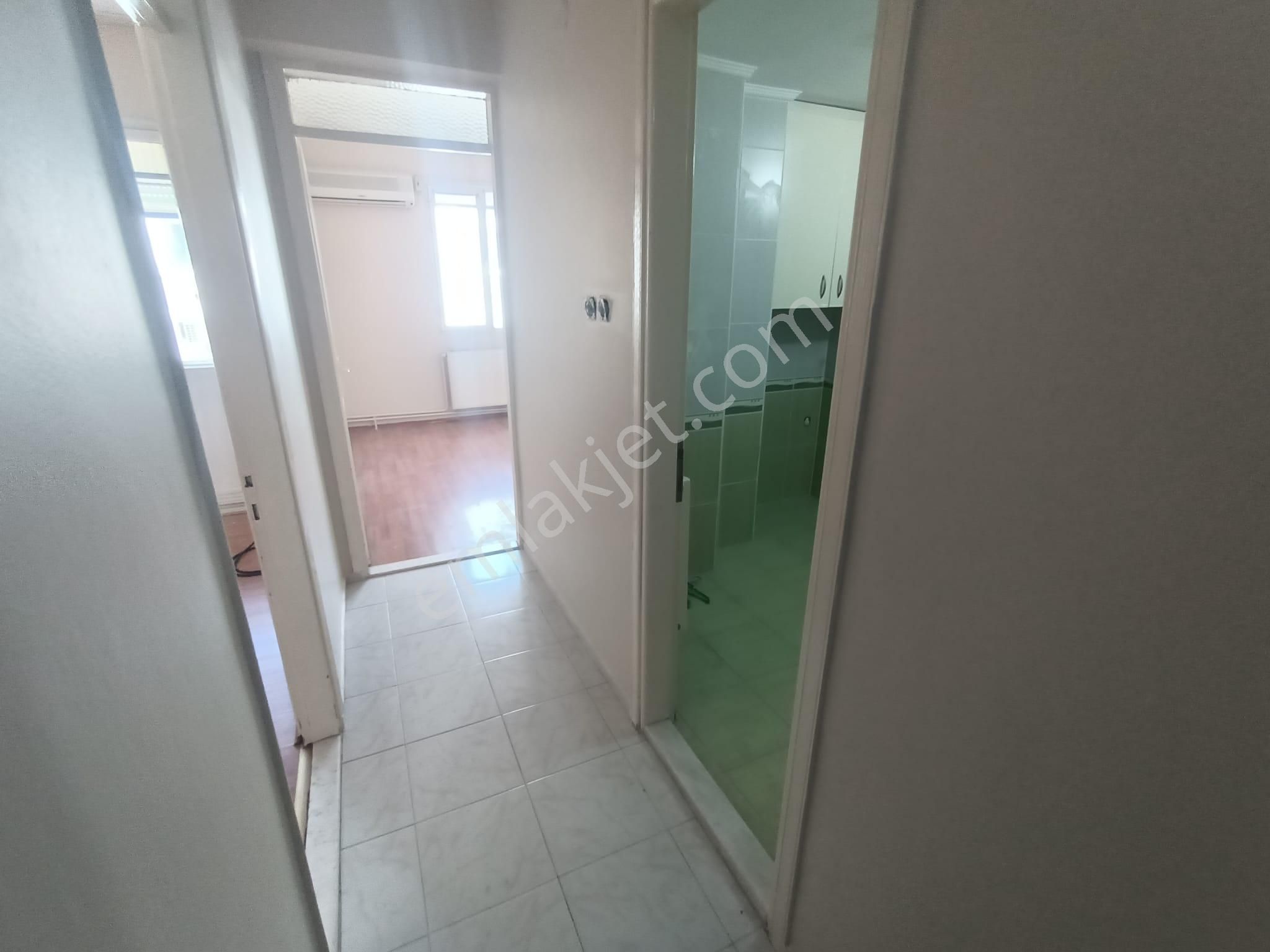 Karşıyaka Çarşı Yakını Geniş 3+1 Doğalgazlı Kiralık Daire - Görsel 19