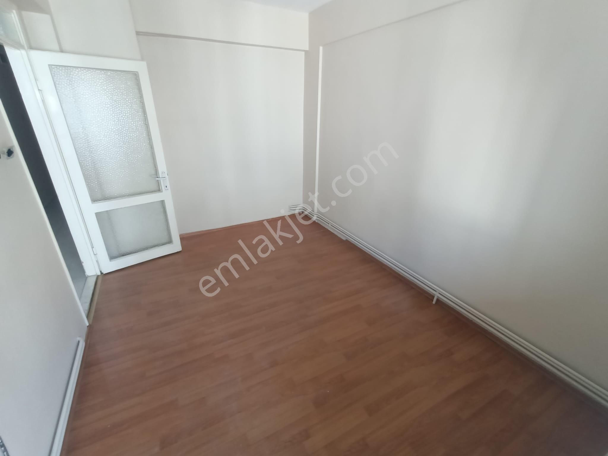 Karşıyaka Çarşı Yakını Geniş 3+1 Doğalgazlı Kiralık Daire - Görsel 13