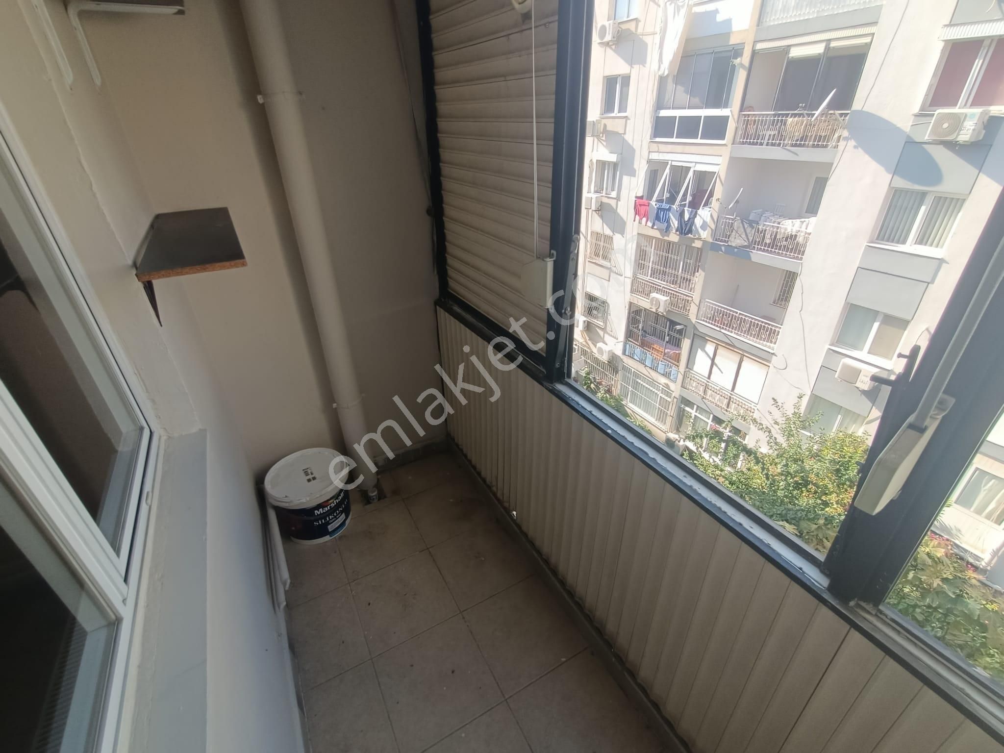 Karşıyaka Çarşı Yakını Geniş 3+1 Doğalgazlı Kiralık Daire - Görsel 12