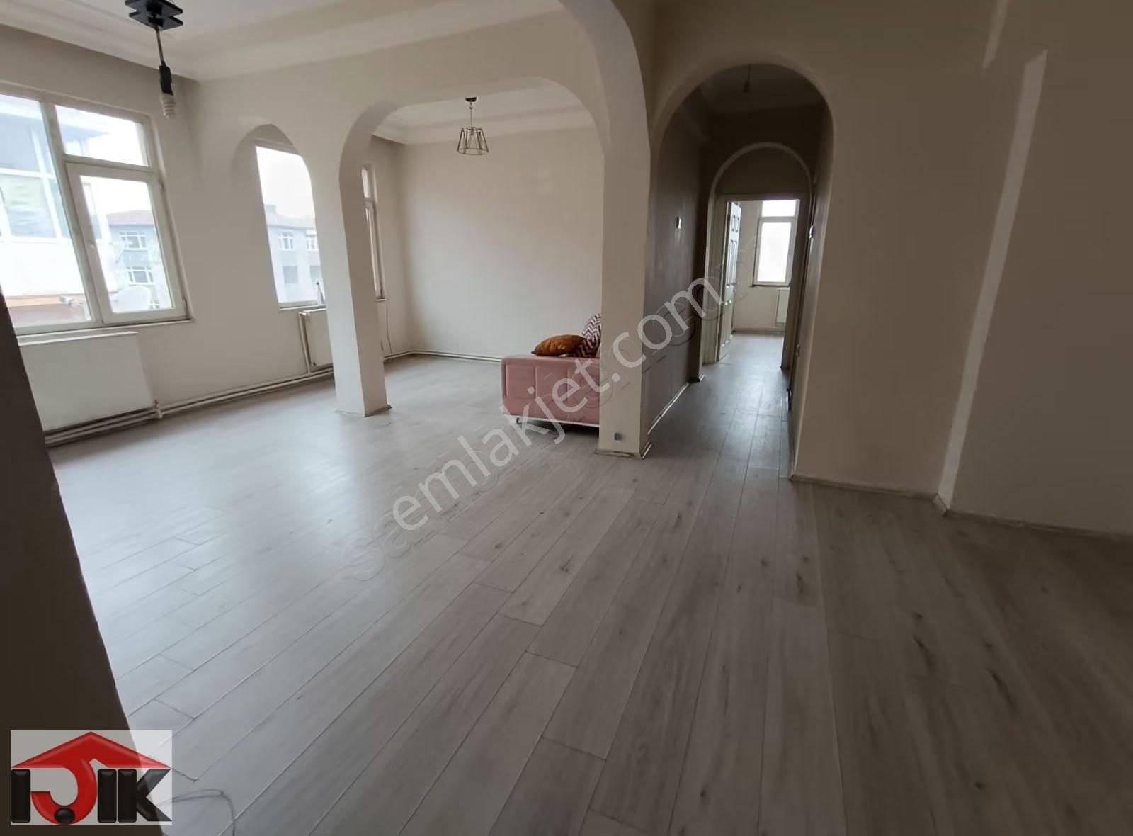 Bakırköy'de Kiralık 2+1 Daire - Görsel 26