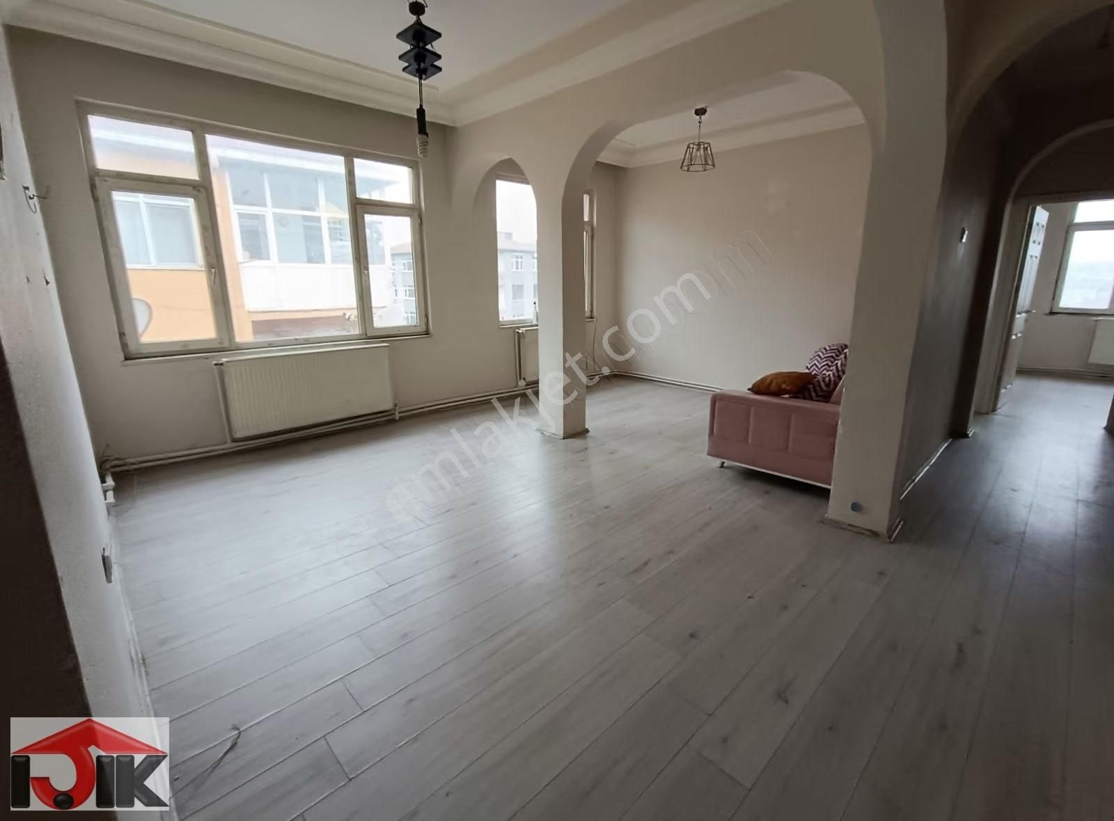 Bakırköy'de Kiralık 2+1 Daire - Görsel 2