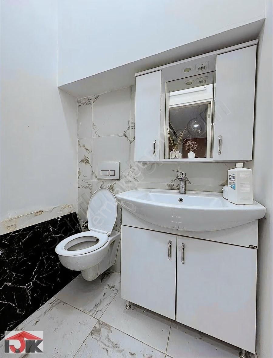 Yeşilyurt Caddesinde Kiralık Bodrum Kat Dükkan Home Ofis - Görsel 5