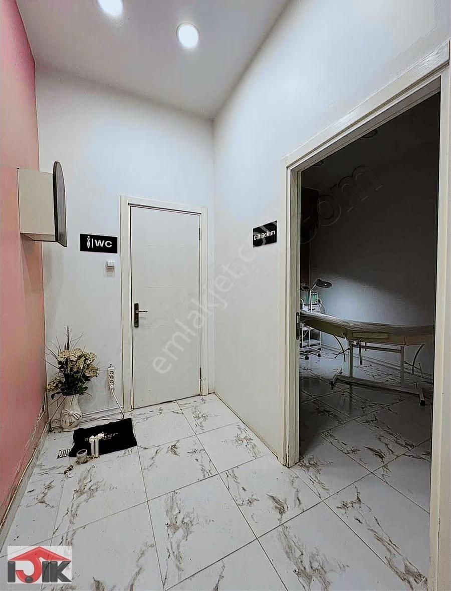 Yeşilyurt Caddesinde Kiralık Bodrum Kat Dükkan Home Ofis - Görsel 3