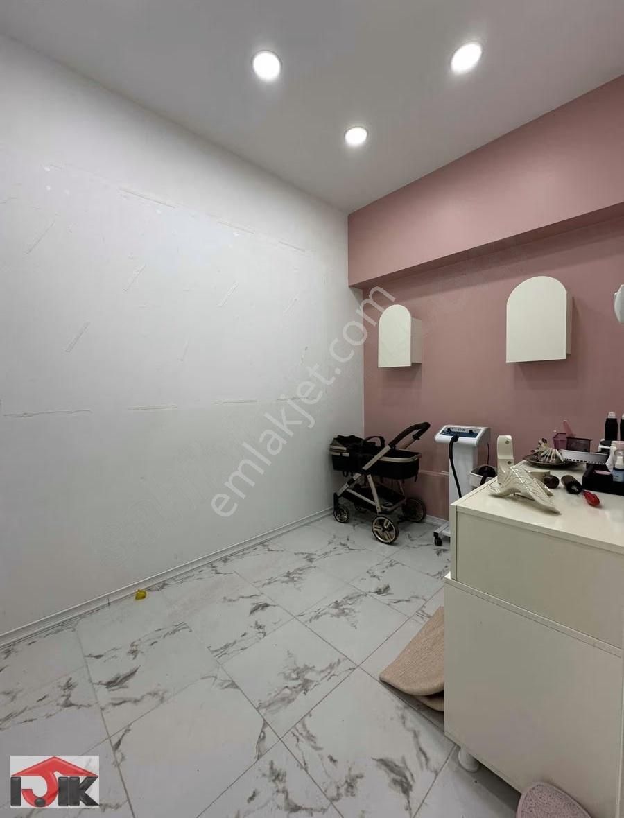 Yeşilyurt Caddesinde Kiralık Bodrum Kat Dükkan Home Ofis - Görsel 6