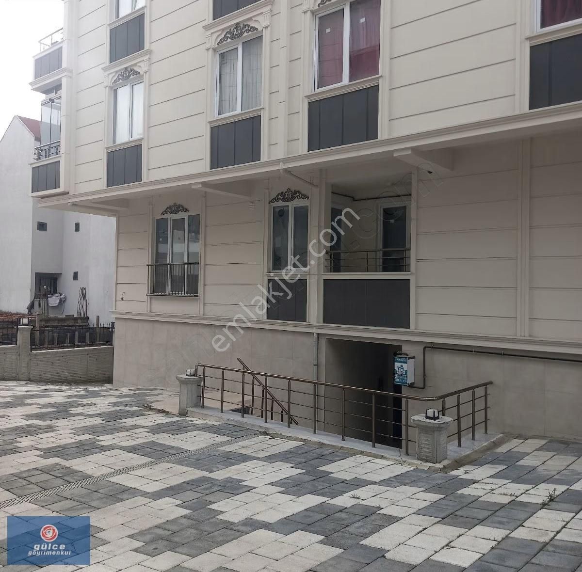 Arnavutköy Bolluca Mavigöl Mah.satılık 2+1site İcerisinde Daire - Görsel 19