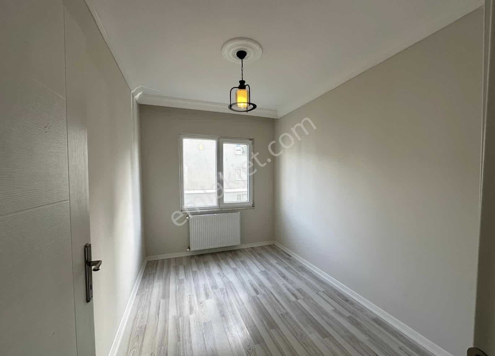 Esradan Salon Mutfak Ayrı Satılık 2+1 Fırsat Daire - Görsel 5