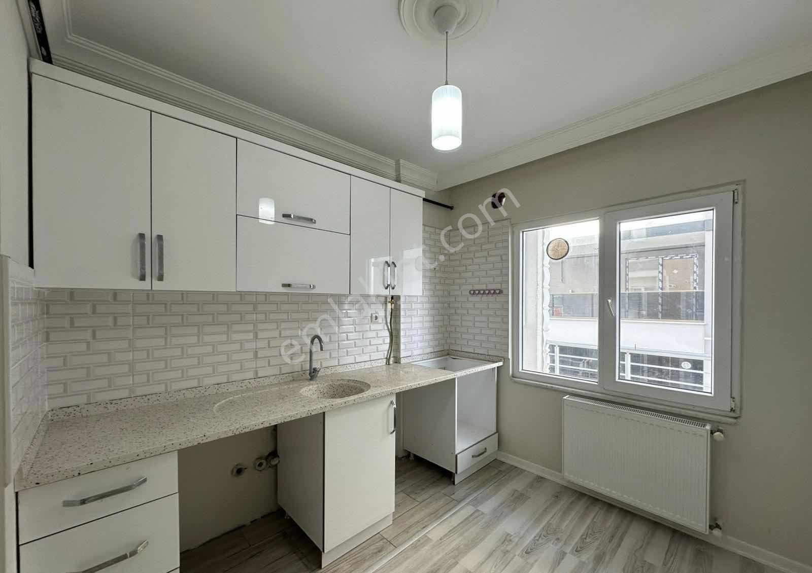 Esradan Salon Mutfak Ayrı Satılık 2+1 Fırsat Daire - Görsel 9