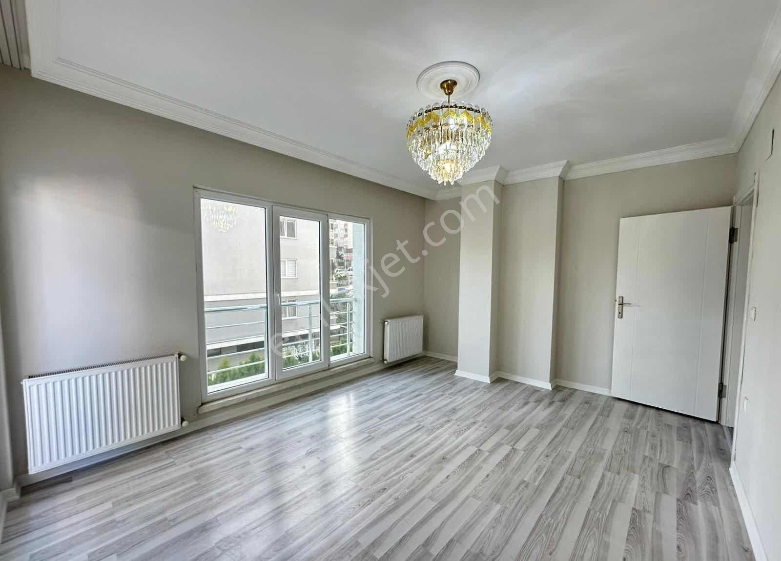 Esradan Salon Mutfak Ayrı Satılık 2+1 Fırsat Daire - Görsel 13