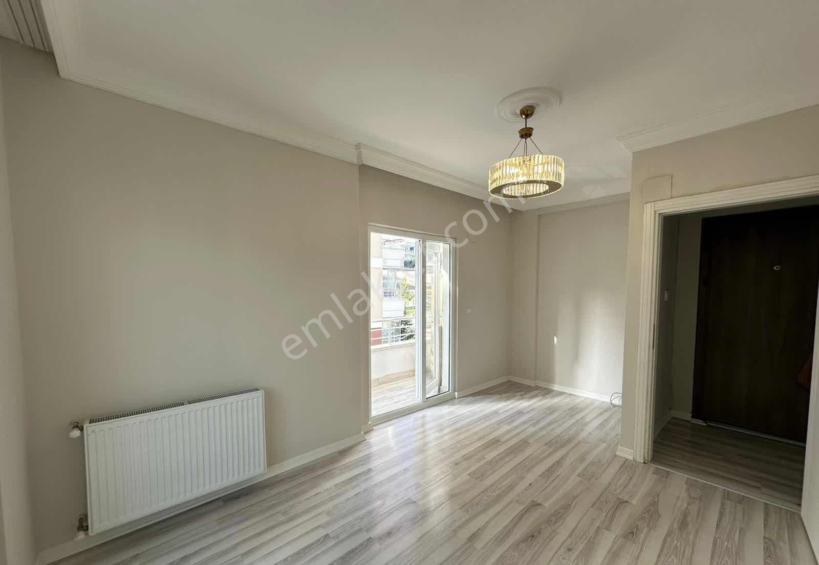 Esradan Salon Mutfak Ayrı Satılık 2+1 Fırsat Daire - Görsel 3