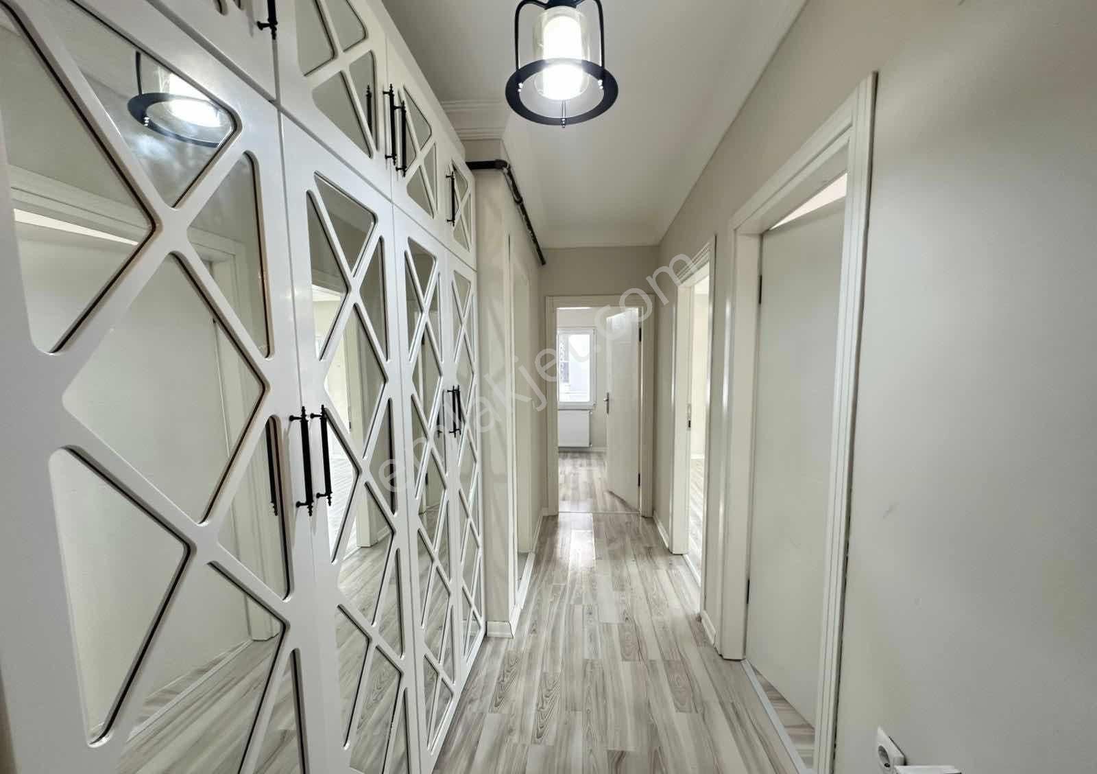 Esradan Salon Mutfak Ayrı Satılık 2+1 Fırsat Daire - Görsel 10