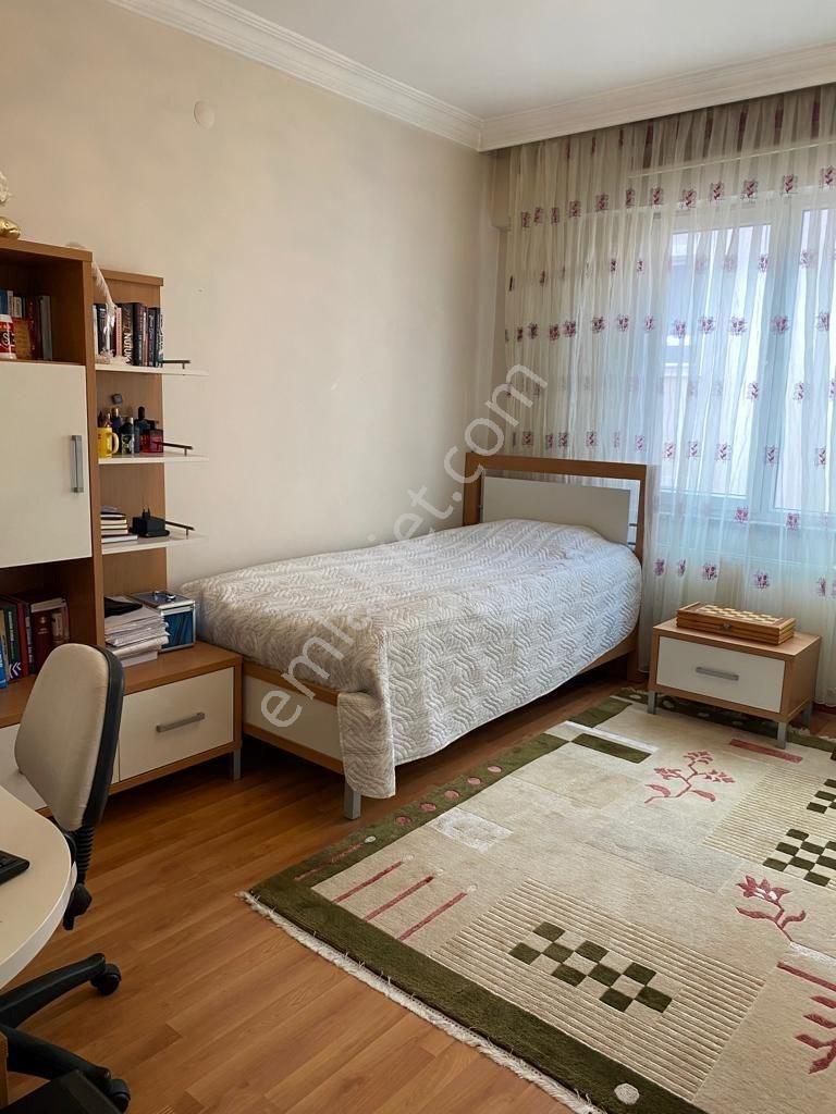 Bahabey Caddesinde Cadde Üzeri Karmen Pastanesi Yanı Bakımlı Daire - Görsel 17