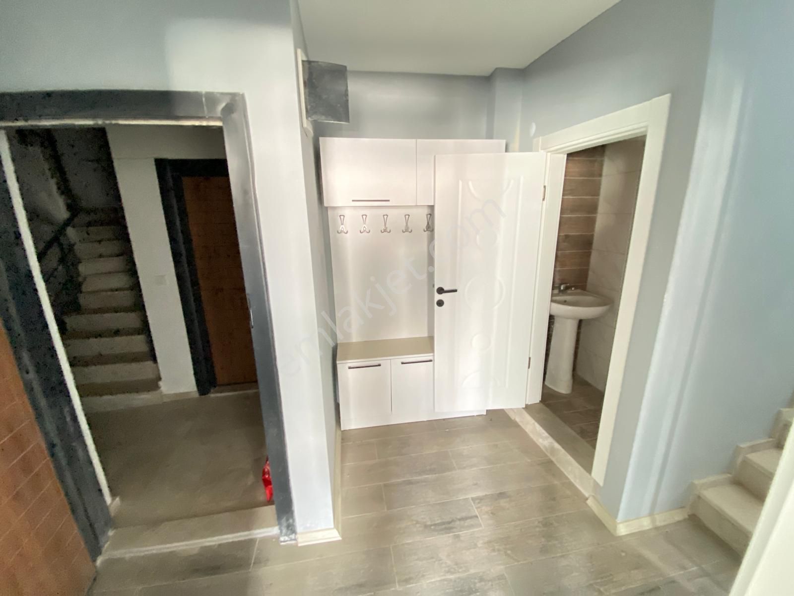 Edremit Tuzcumurat’ta Asansörlü Binada 2+1 Çift Teraslı İskanlı Daire - Görsel 4