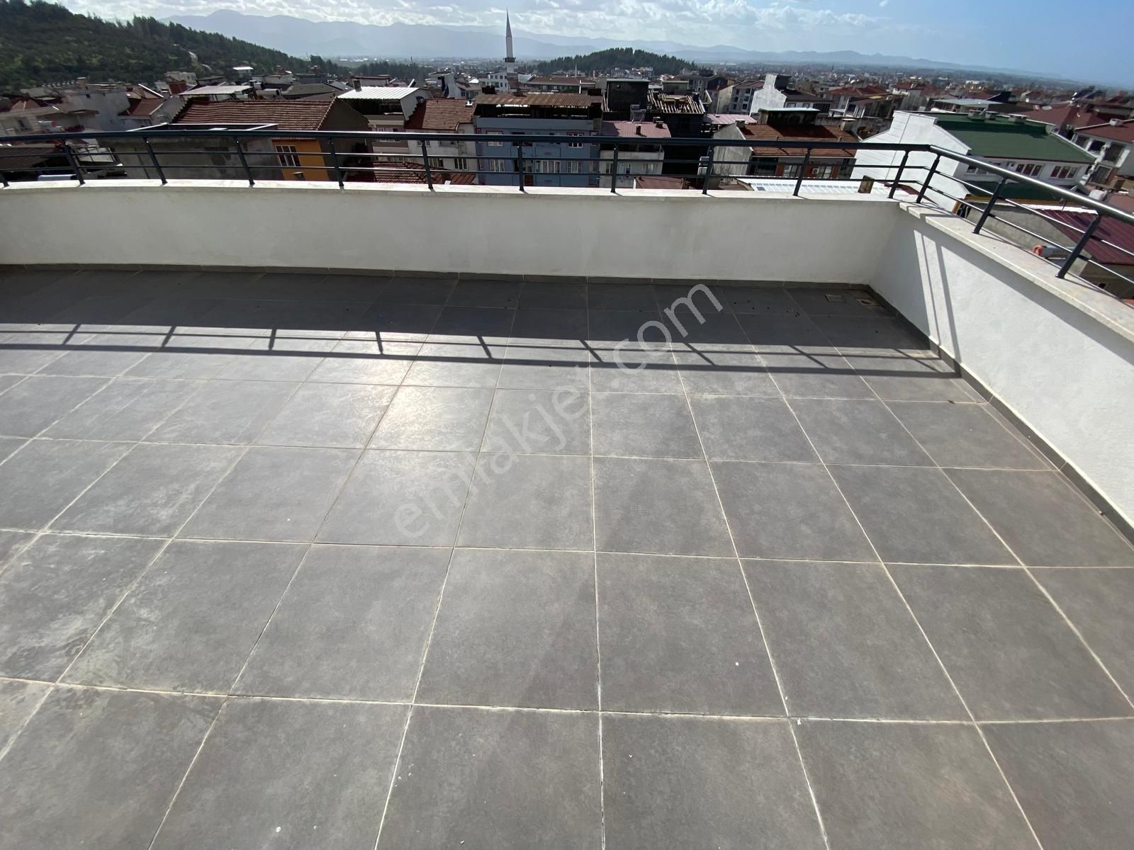 Edremit Tuzcumurat’ta Asansörlü Binada 2+1 Çift Teraslı İskanlı Daire - Görsel 18