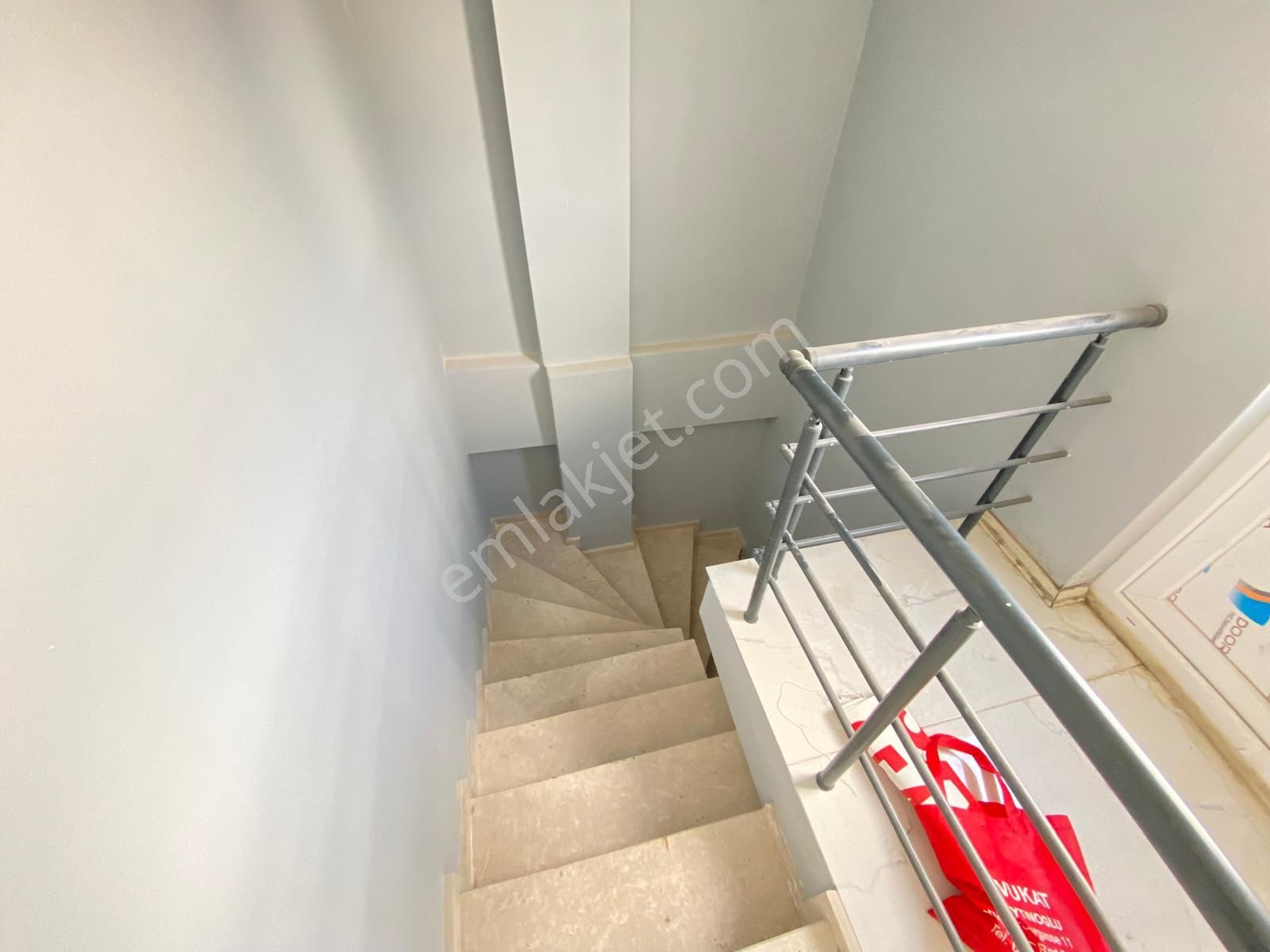 Edremit Tuzcumurat’ta Asansörlü Binada 2+1 Çift Teraslı İskanlı Daire - Görsel 10