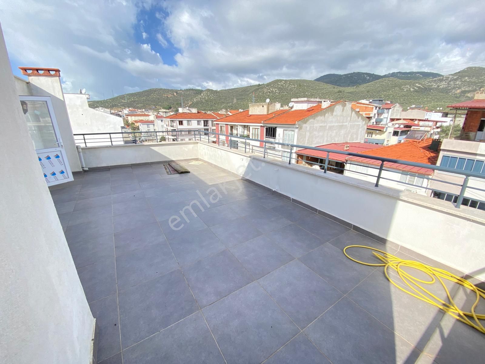 Edremit Tuzcumurat’ta Asansörlü Binada 2+1 Çift Teraslı İskanlı Daire - Görsel 19