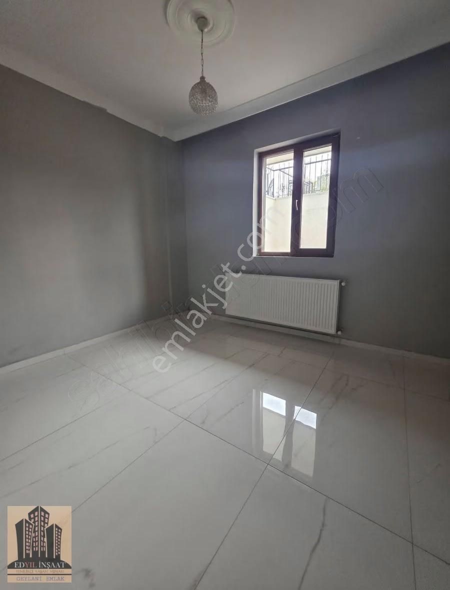 Geylani Emlaktan Bağlarbaşında Kiralık Daire - Görsel 7