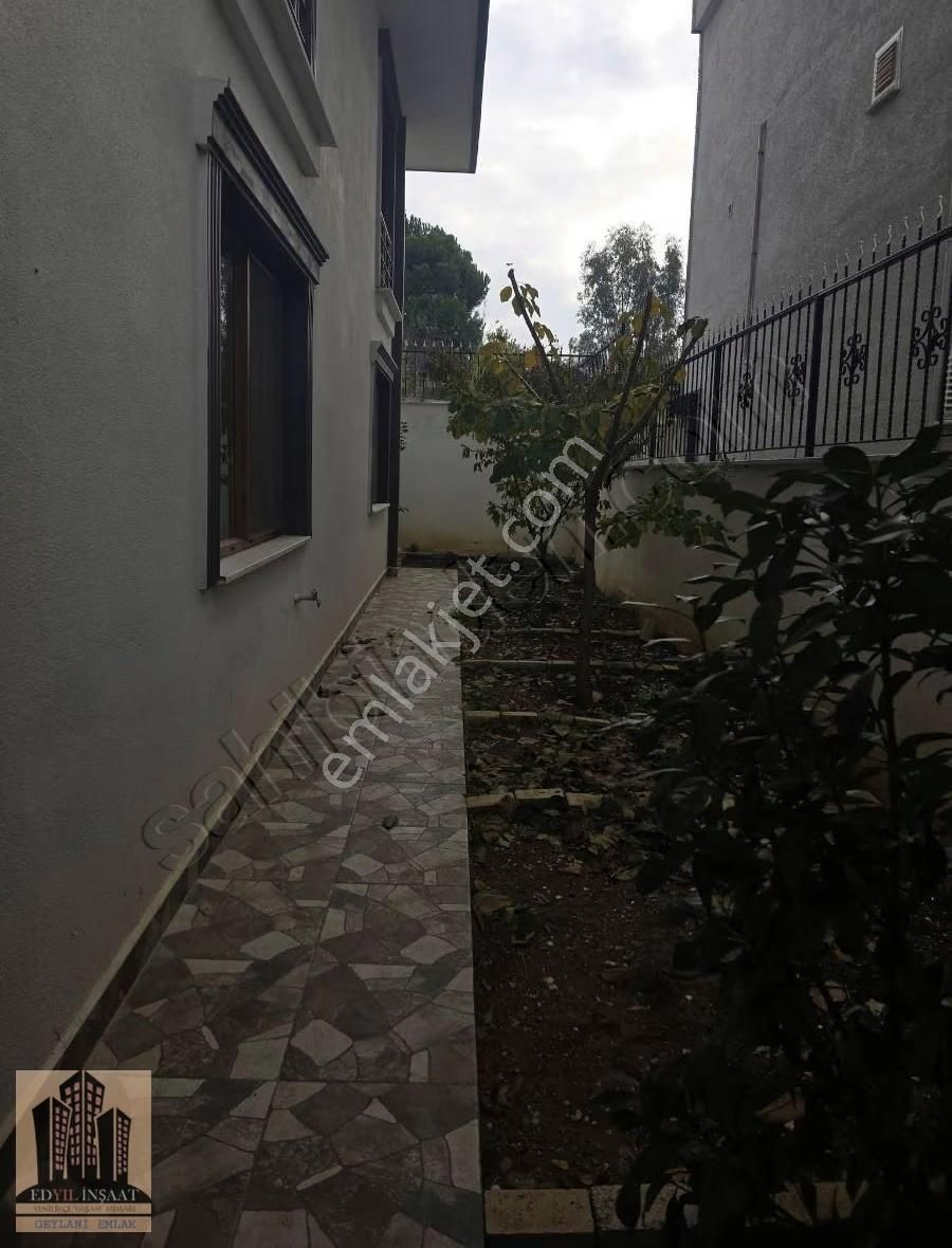 Geylani Emlaktan Bağlarbaşında Kiralık Daire - Görsel 16