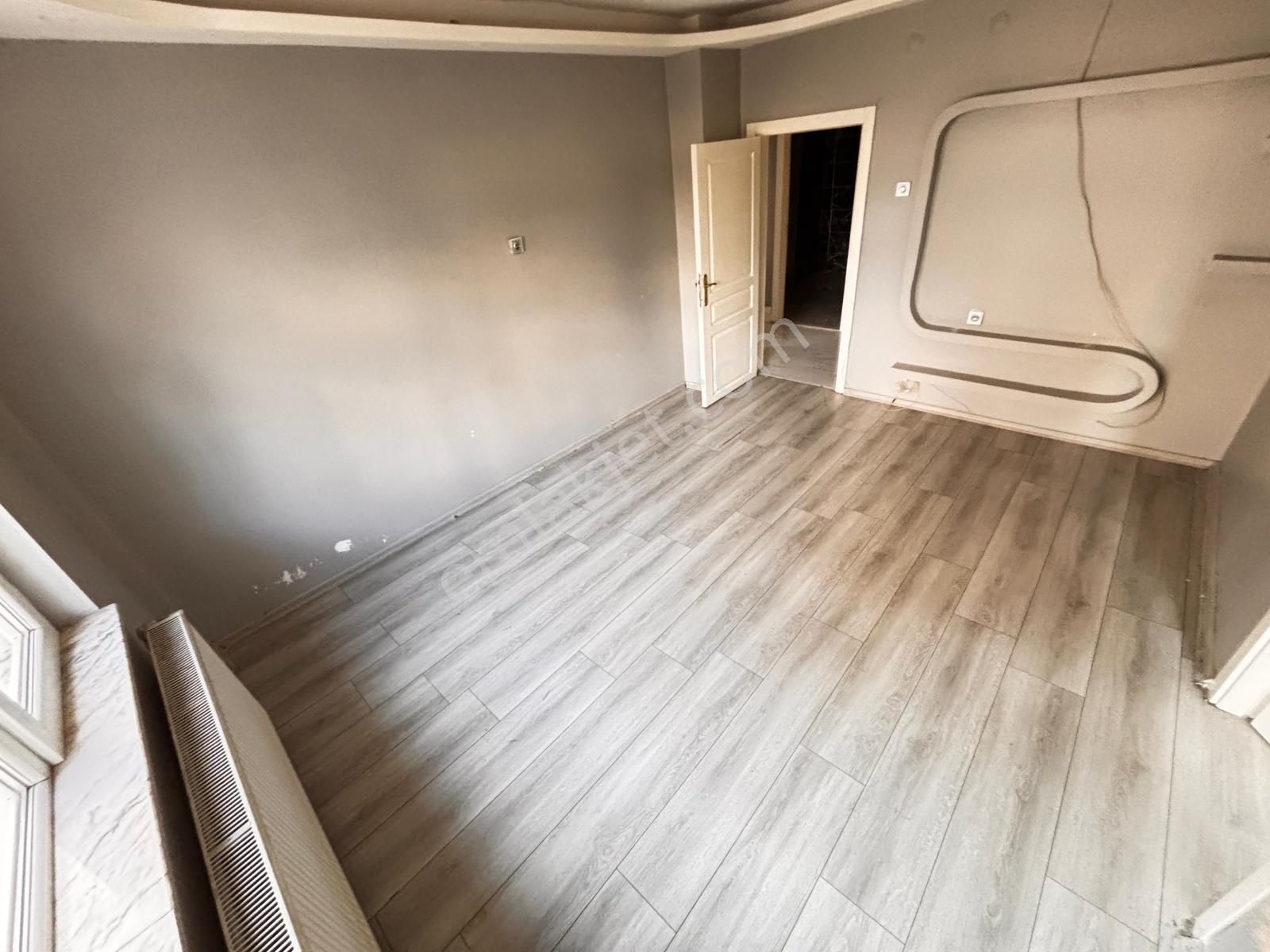 Yılmaz Gayrimenkul'den Pınarbaşı Mah 3+1 1. Ara Katta 2879 Pazarlıklı Ultra Lüxyapılı 130m2 Daire - Görsel 22