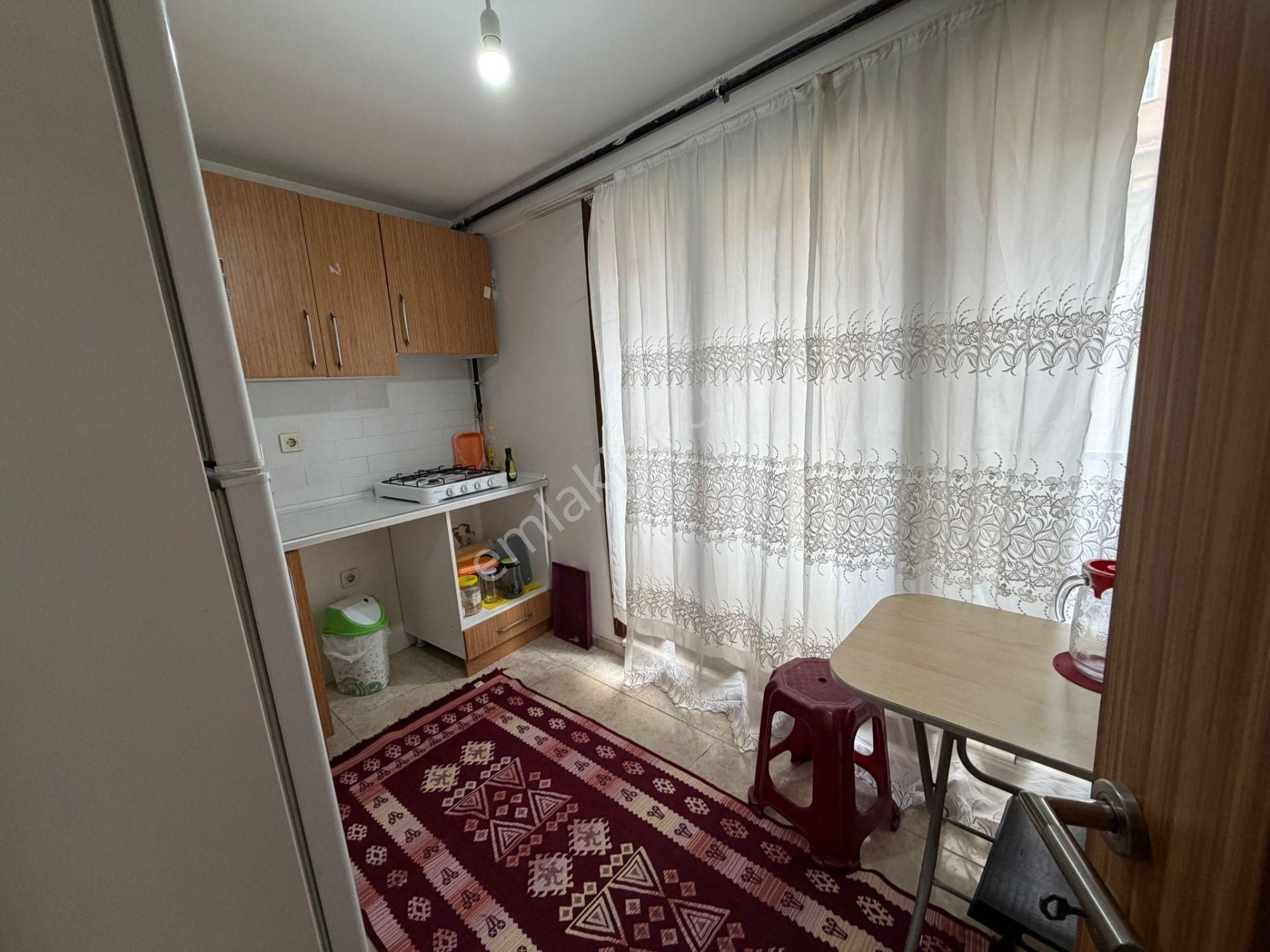 Üsküdar Mimar Sinanda Çok Merkezi Bir Bölgede 1+1 Satılık - Görsel 13