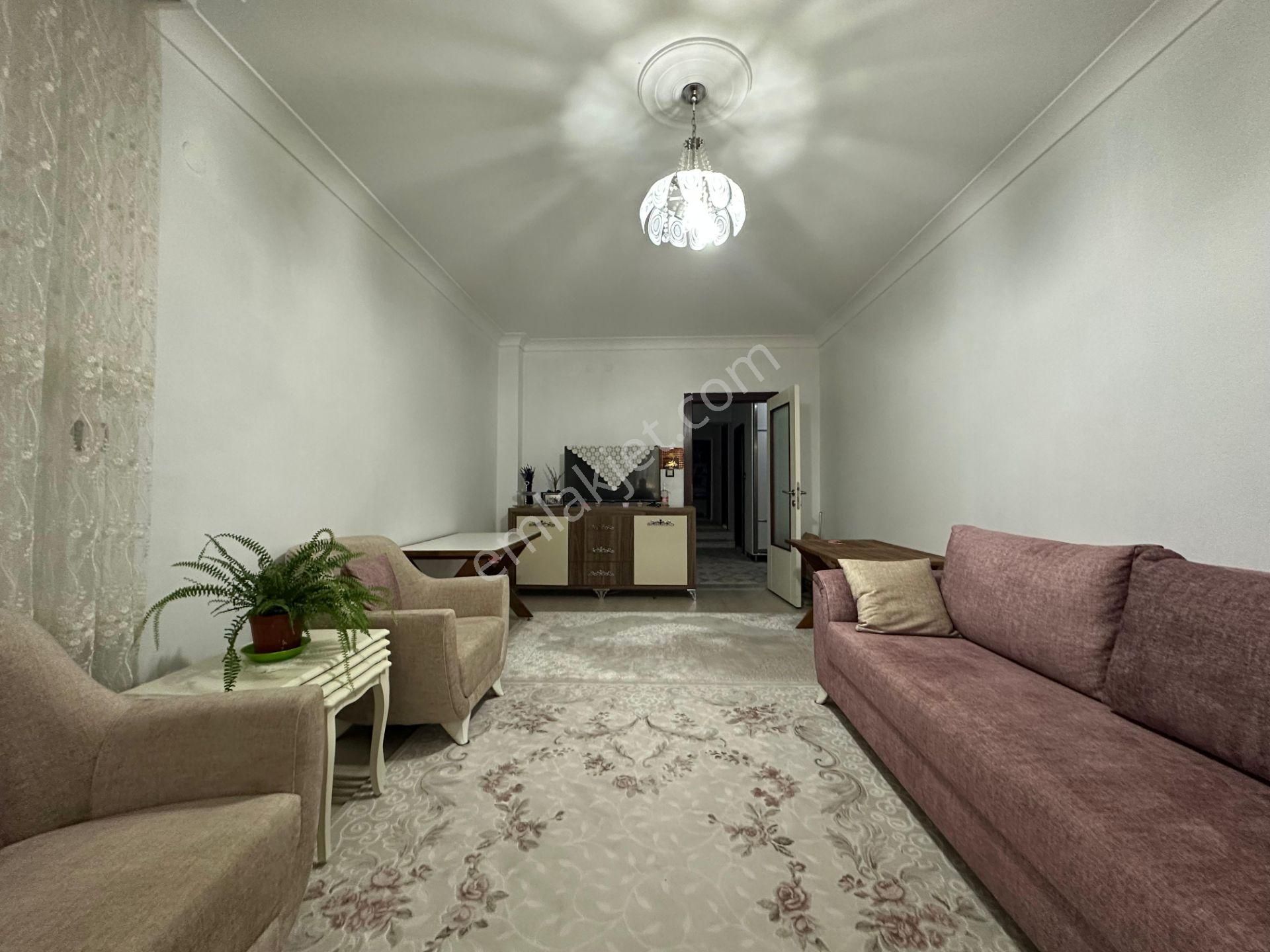 Pursaklar Mehmet Zengin Emlak'tan Çift Banyolu Asansörlü 4+1 Ful Yapılı Daire - Görsel 8