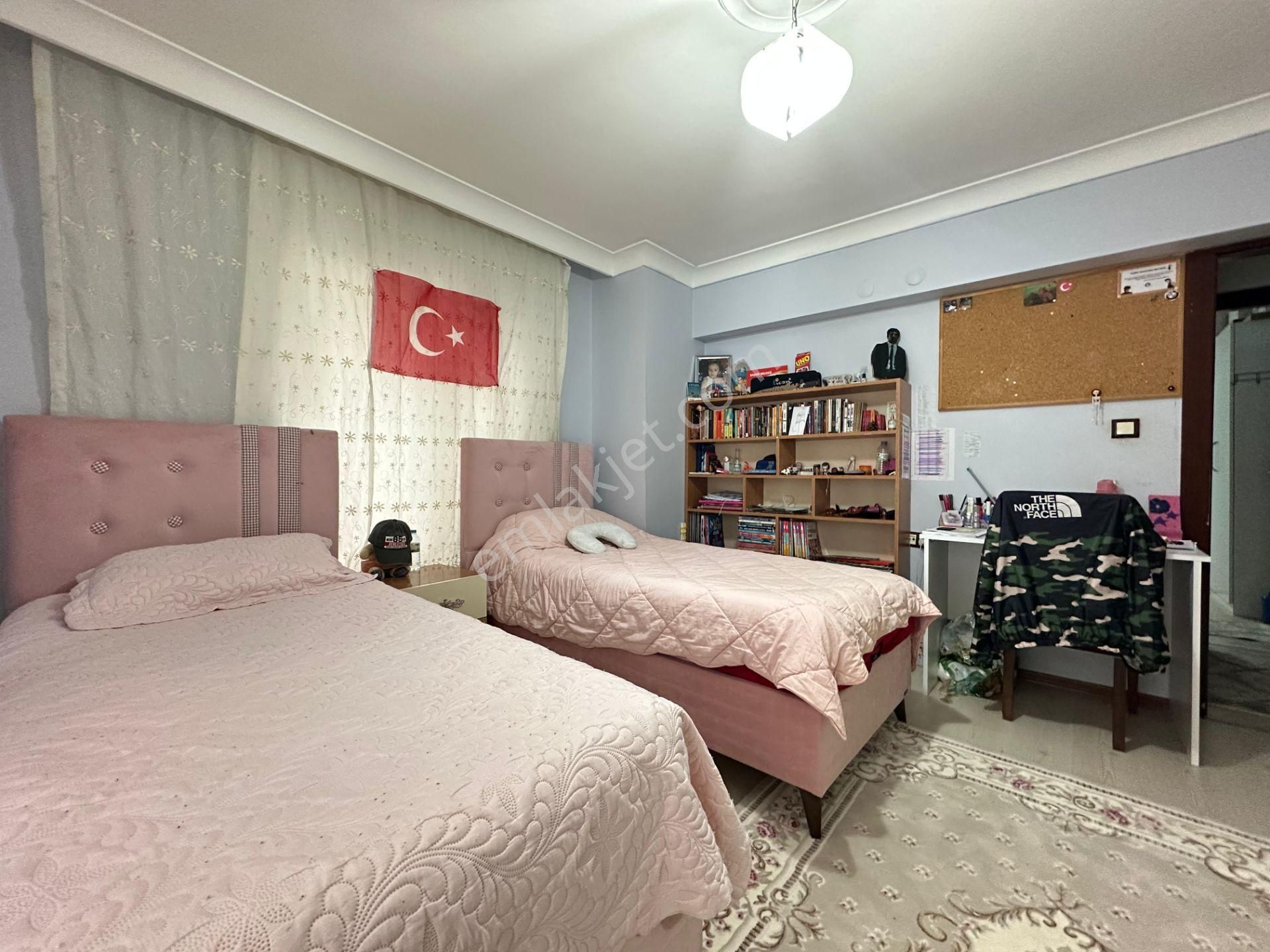 Pursaklar Mehmet Zengin Emlak'tan Çift Banyolu Asansörlü 4+1 Ful Yapılı Daire - Görsel 22