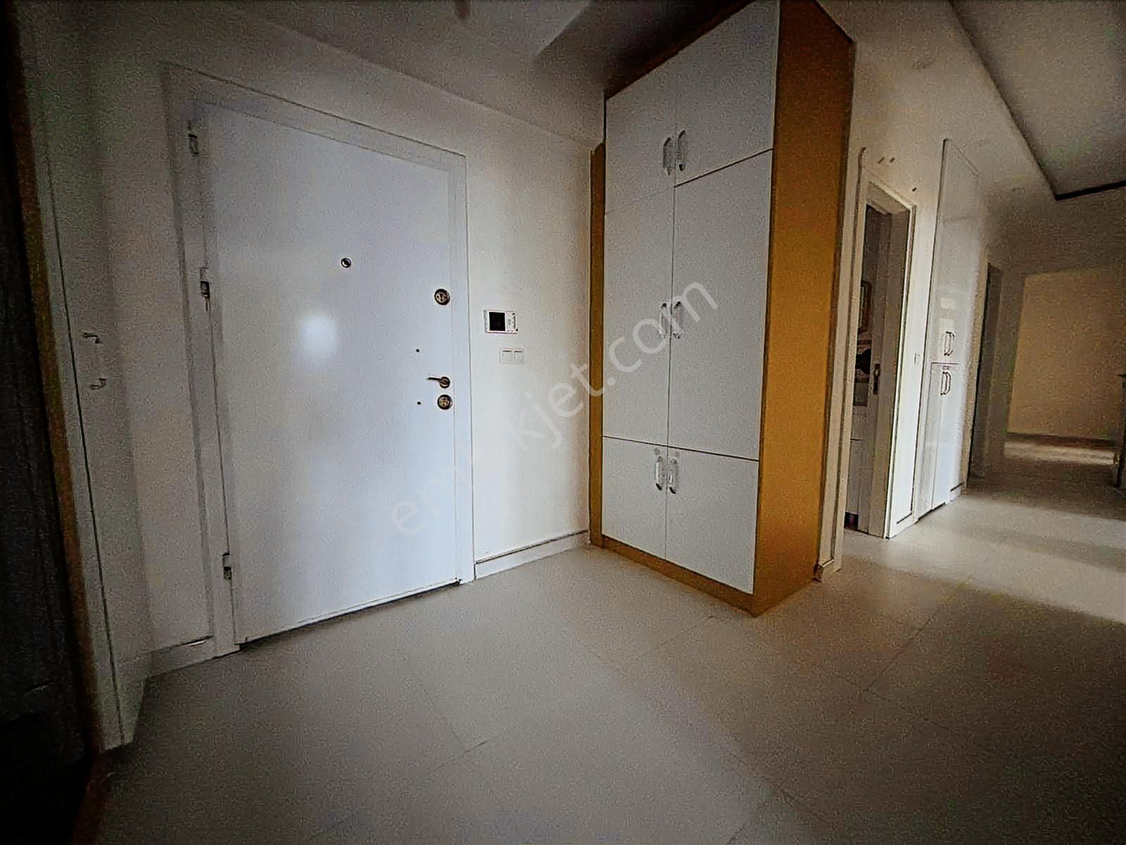 Çbn Gayrimenkul'den İbni Sina'da 2.5+1 Satılık Lüx Daire !! - Görsel 17