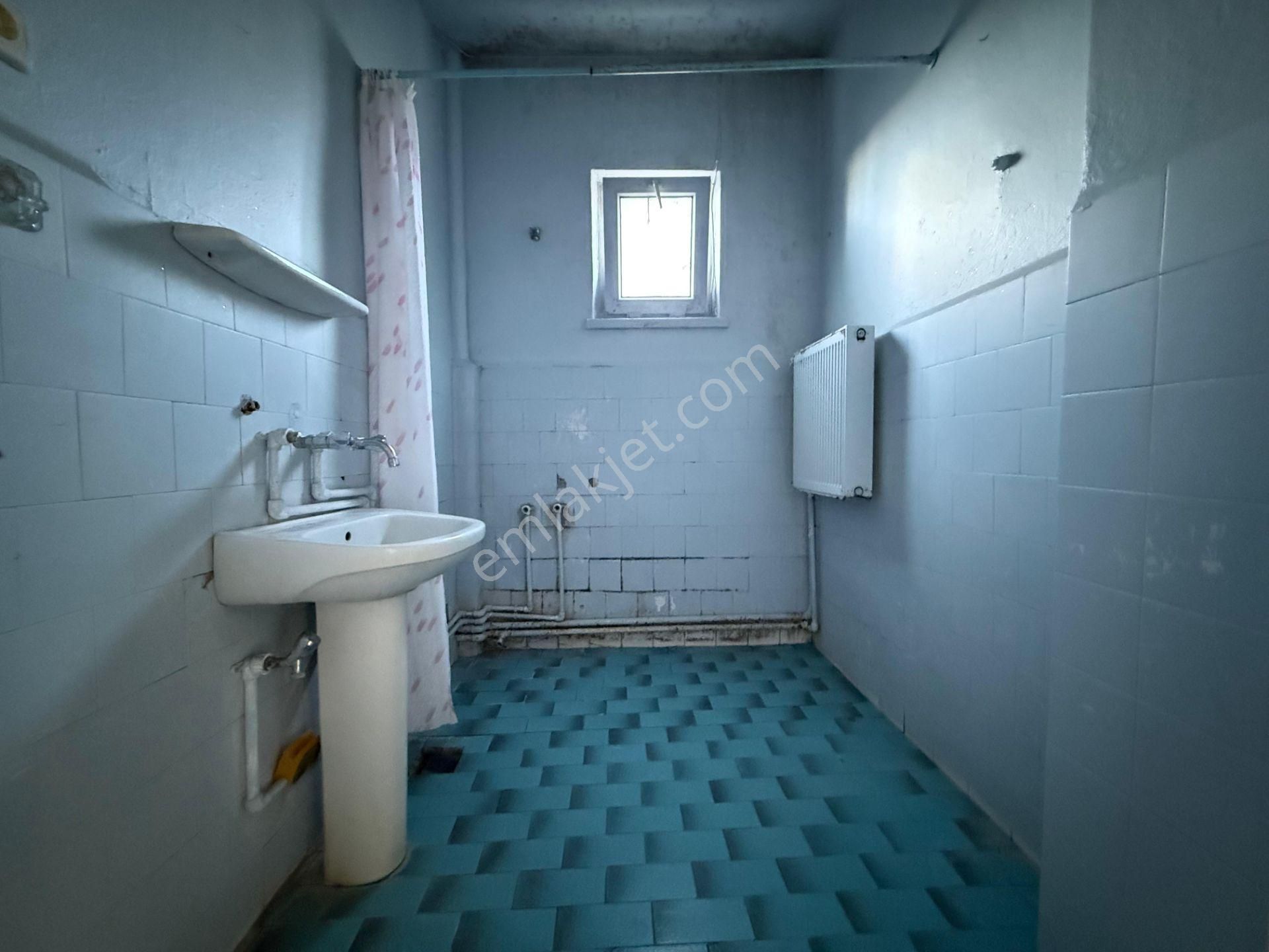 Atış Caddesi Yakını Katta Yapılı 3+1 - Görsel 20