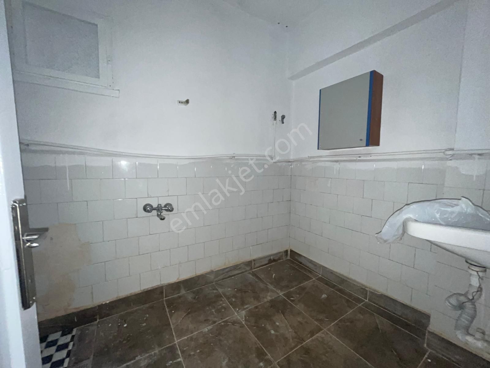 *yine Yeniden Fırsat Daire Koza Emlak'ta Sizi Bekliyor İstasyon Mahalesi Full Yapılı Katta Ön Cephe - Görsel 34