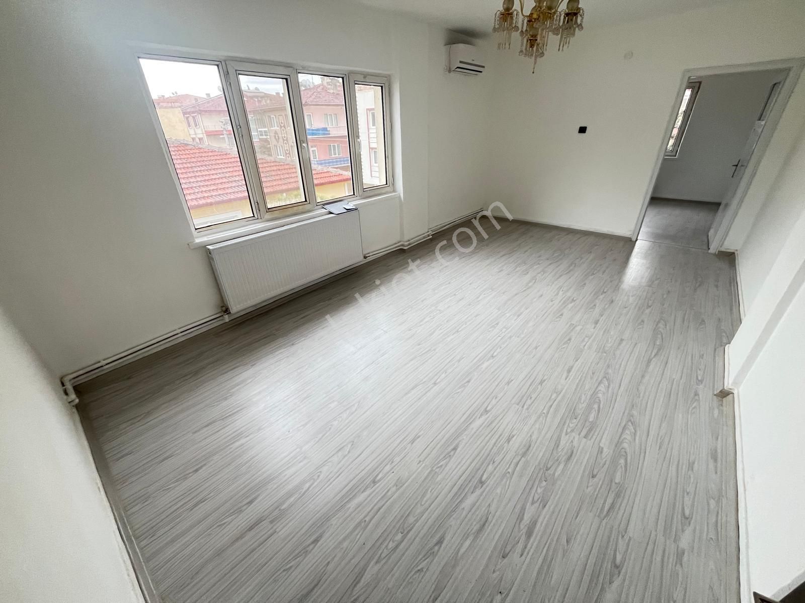 *yine Yeniden Fırsat Daire Koza Emlak'ta Sizi Bekliyor İstasyon Mahalesi Full Yapılı Katta Ön Cephe - Görsel 10