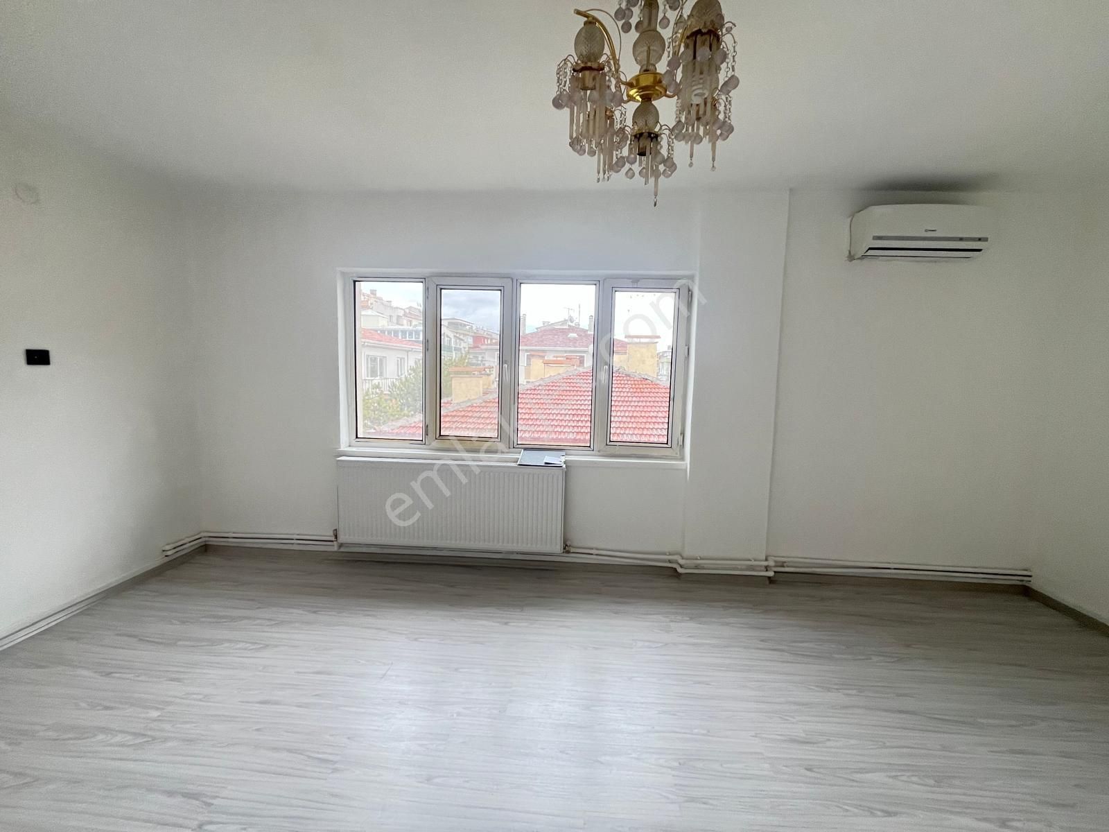 *yine Yeniden Fırsat Daire Koza Emlak'ta Sizi Bekliyor İstasyon Mahalesi Full Yapılı Katta Ön Cephe - Görsel 8