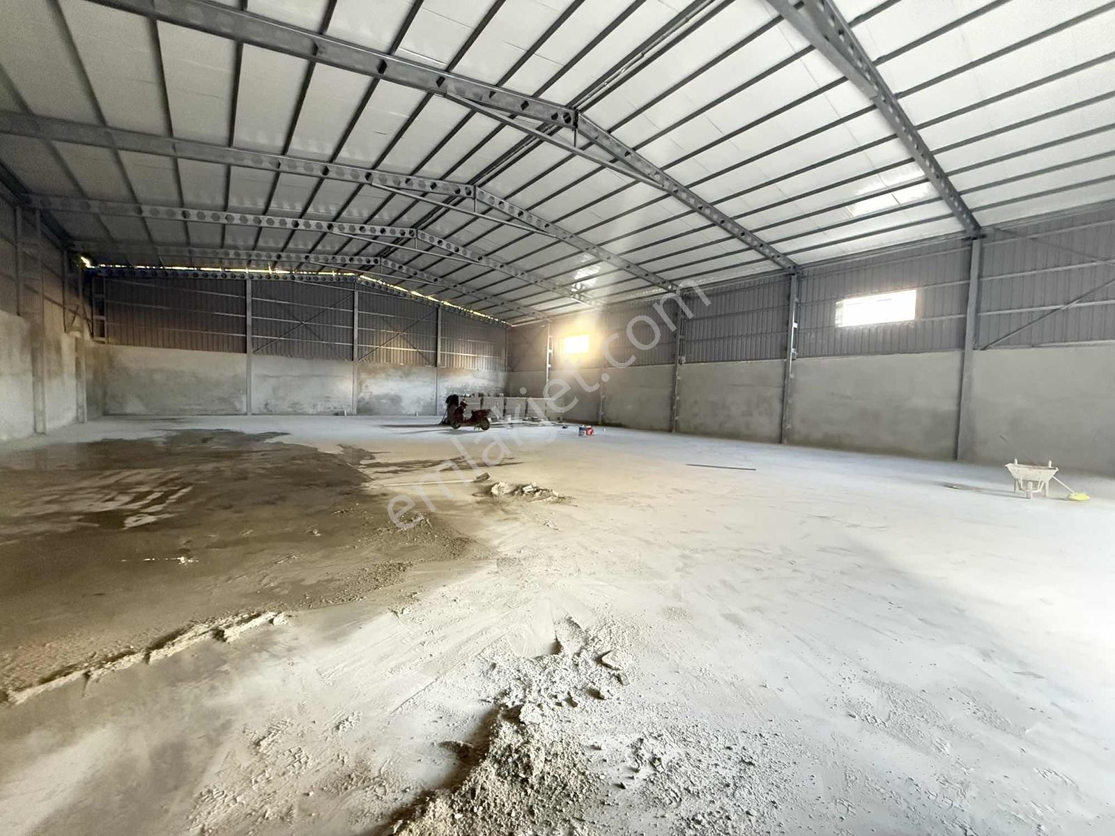 Lavinia'dan Vefa Cadde Üzeri 650m2 Yüksek Tavan Kiralık İşyeri - Görsel 3