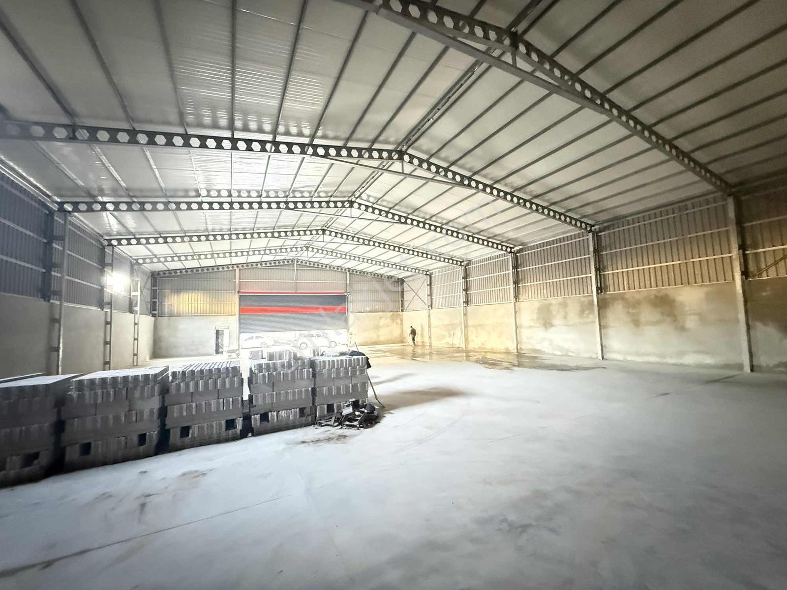 Lavinia'dan Vefa Cadde Üzeri 650m2 Yüksek Tavan Kiralık İşyeri - Görsel 13