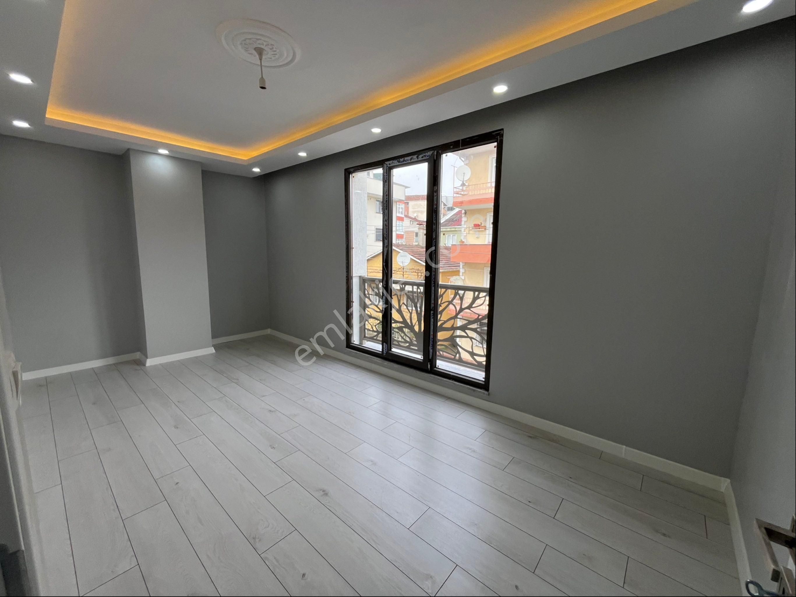 Satılık 2+1 80m2 Arakat Daire Gebze Tatlıkuyu Mah Merkezde