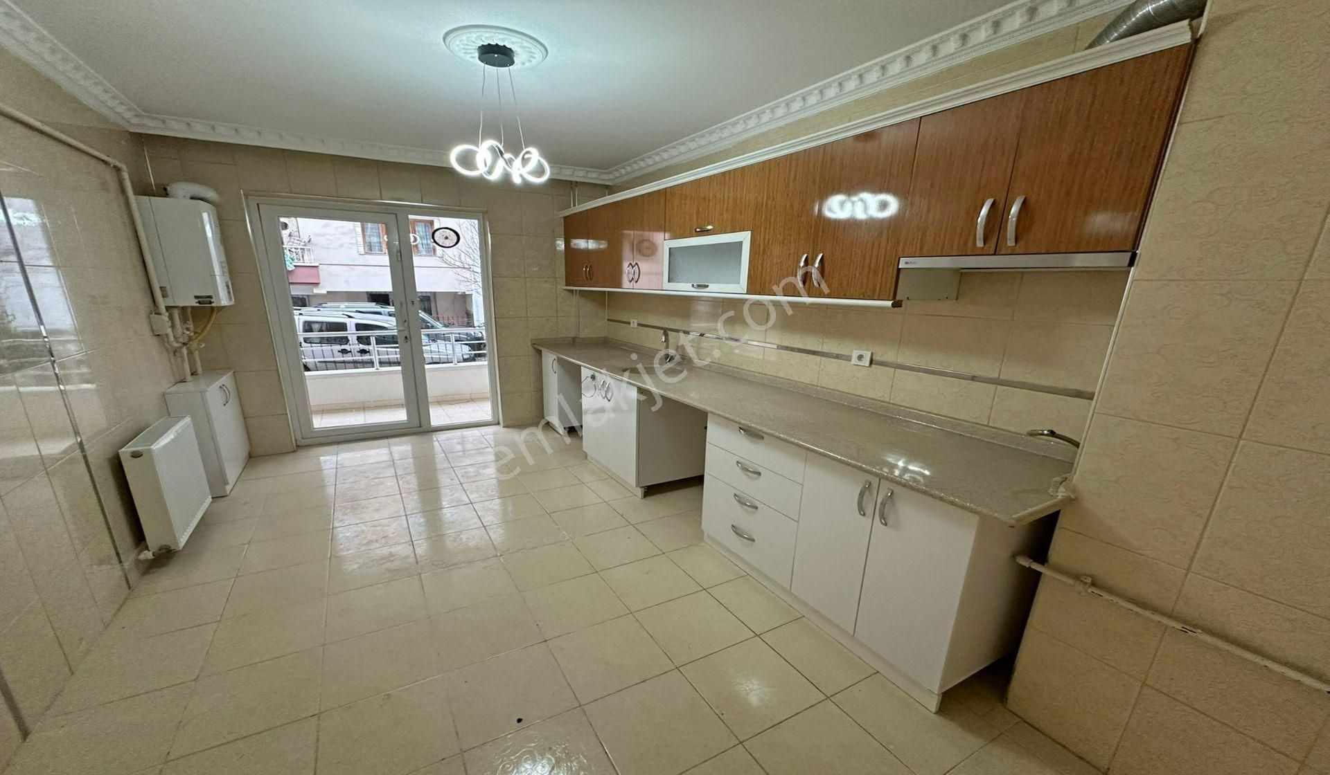 Kanuni 3+1 Kat Konumunda Altı Daire Asansörlü Taşınmaya Hazır - Görsel 3