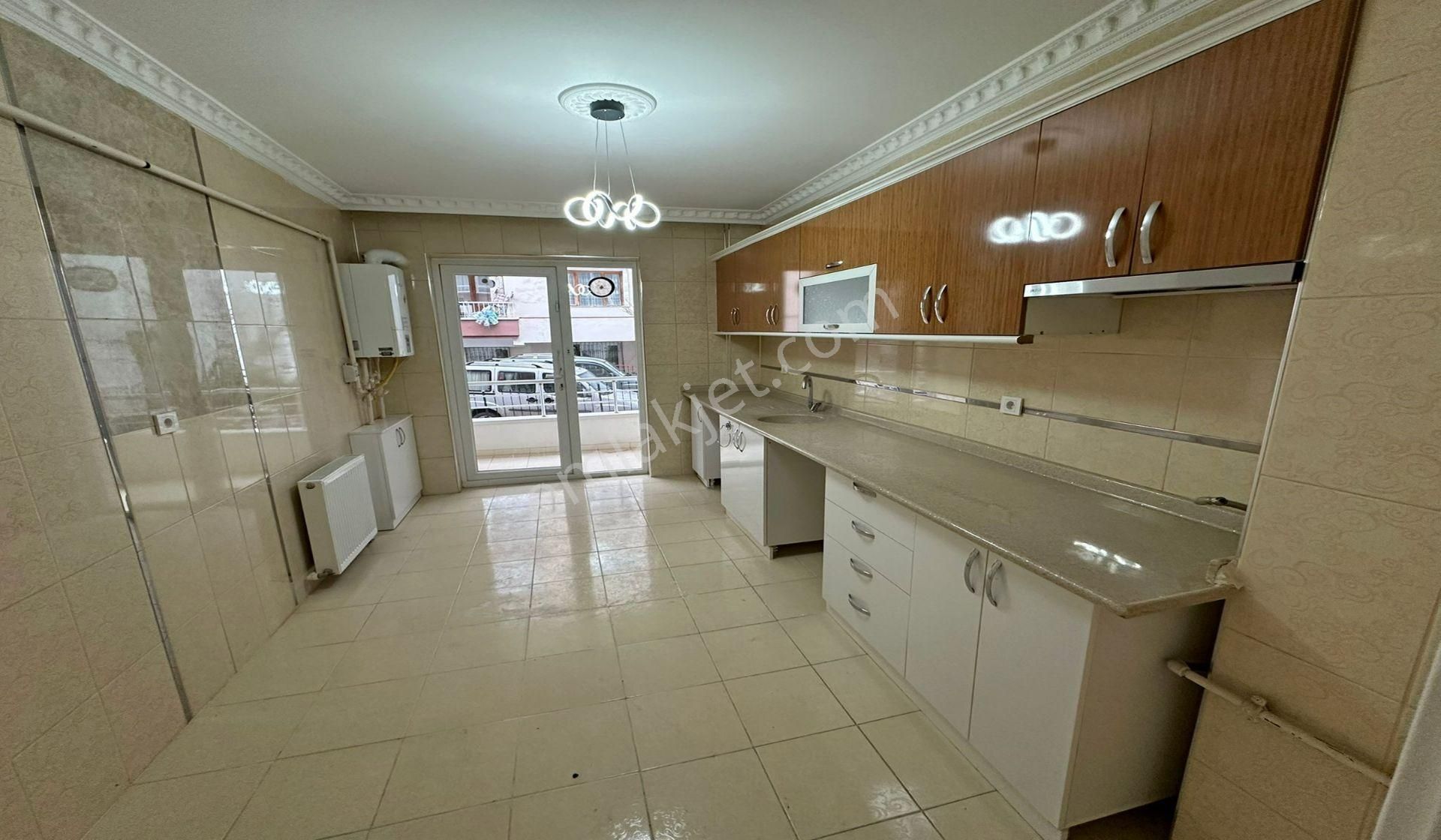 Kanuni 3+1 Kat Konumunda Altı Daire Asansörlü Taşınmaya Hazır - Görsel 4