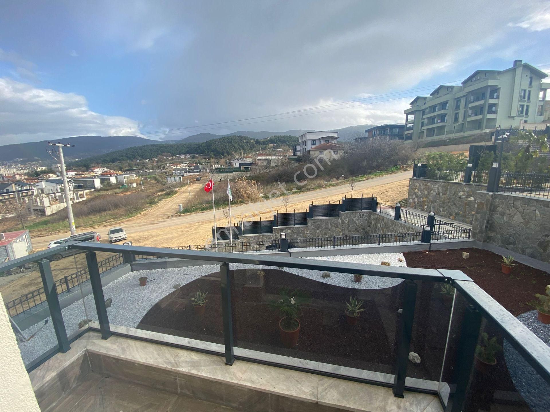 Gümüştepe'de Muhteşem Manzaralı 5+1 Triplex Villa - Görsel 31