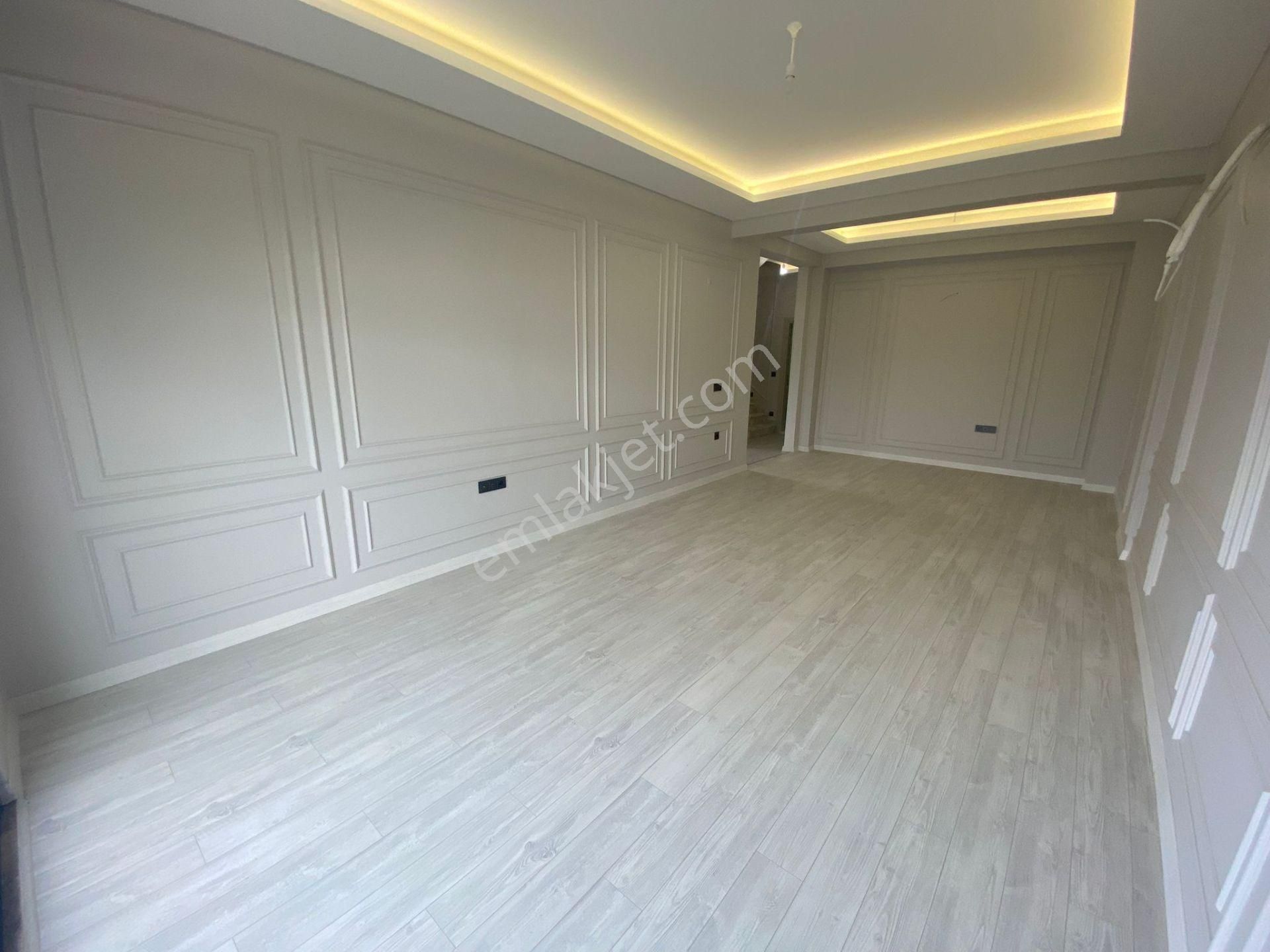Gümüştepe'de Muhteşem Manzaralı 5+1 Triplex Villa - Görsel 26