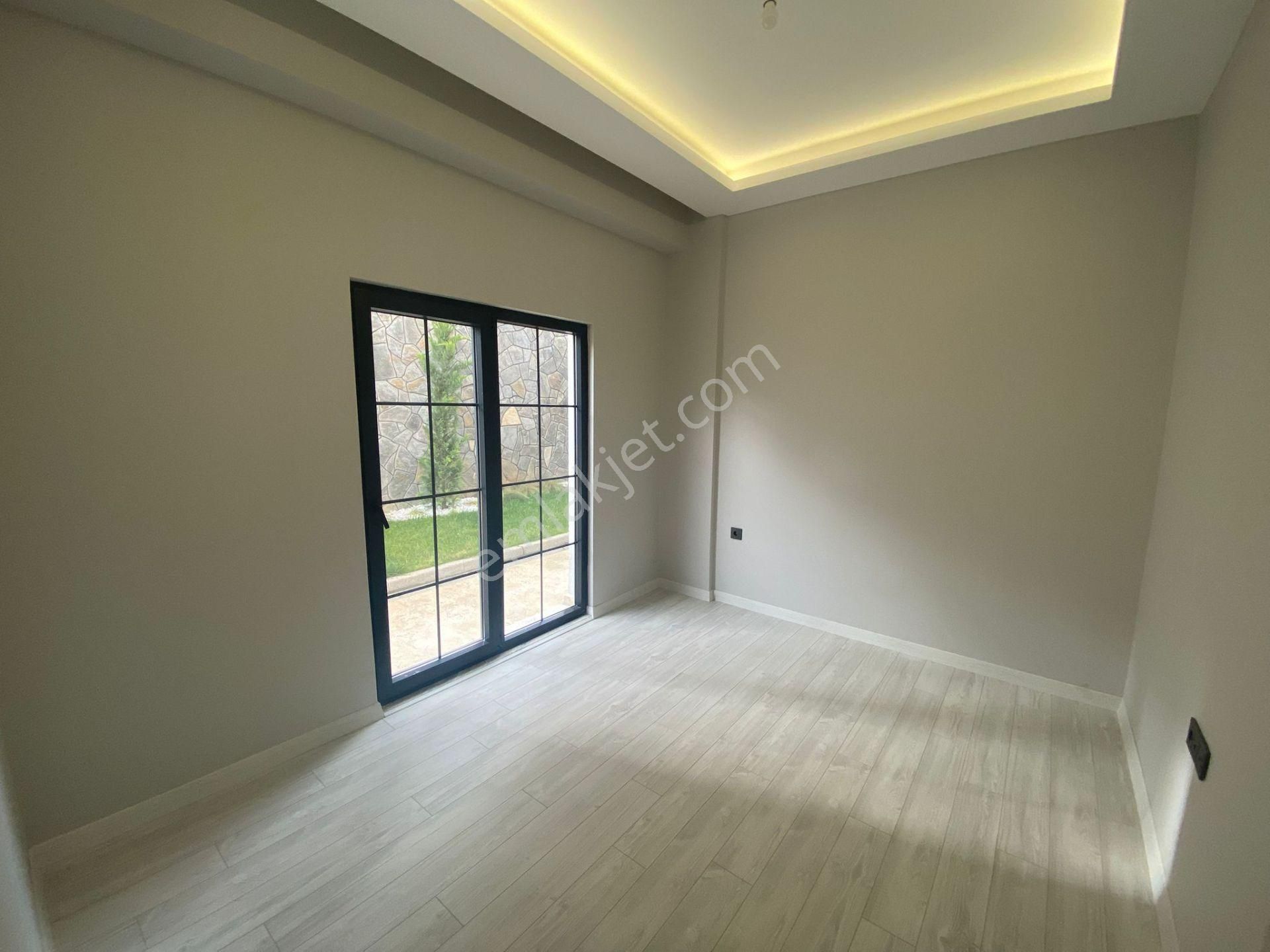 Gümüştepe'de Muhteşem Manzaralı 5+1 Triplex Villa - Görsel 24