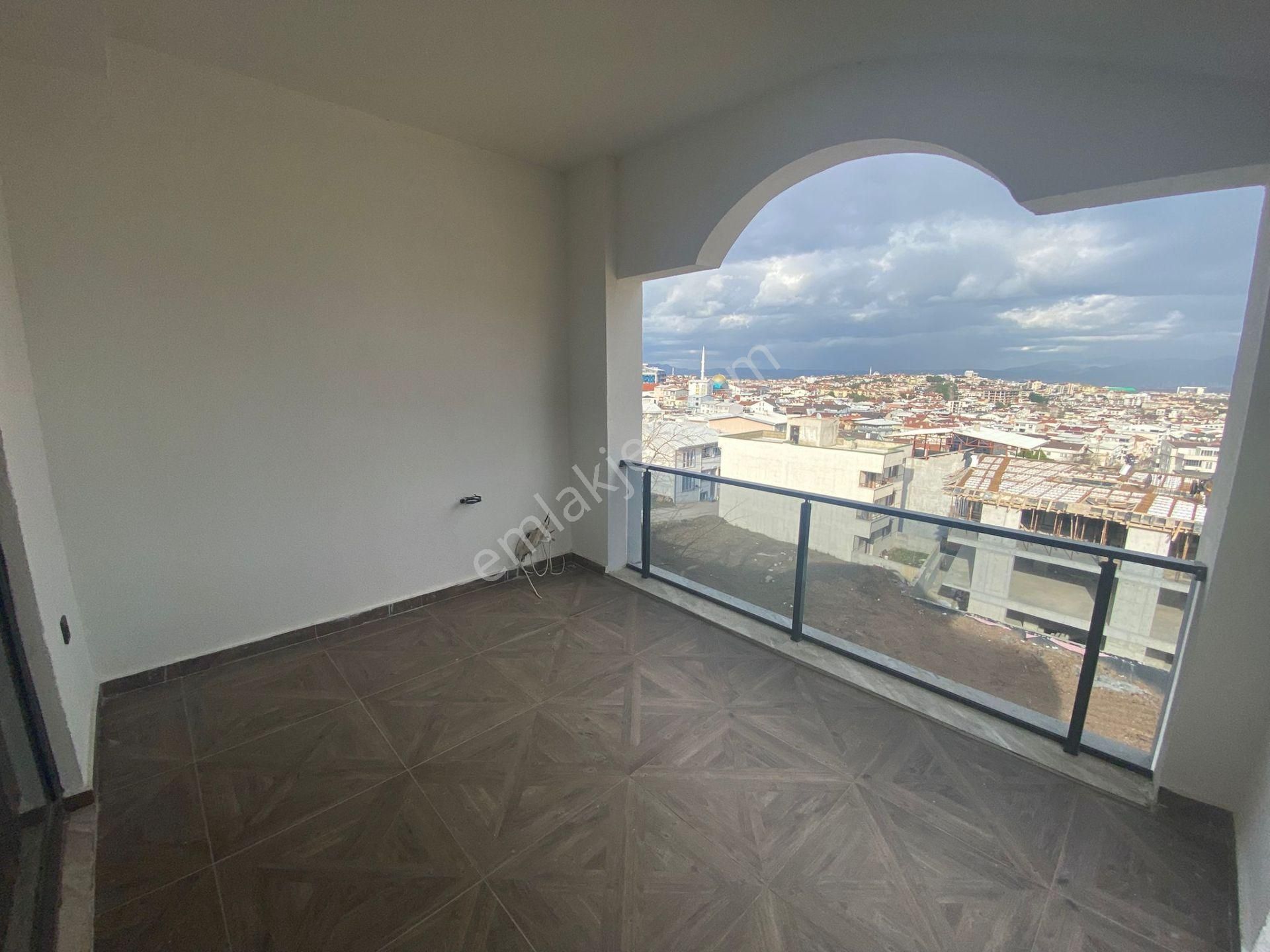 Gümüştepe'de Muhteşem Manzaralı 5+1 Triplex Villa - Görsel 13