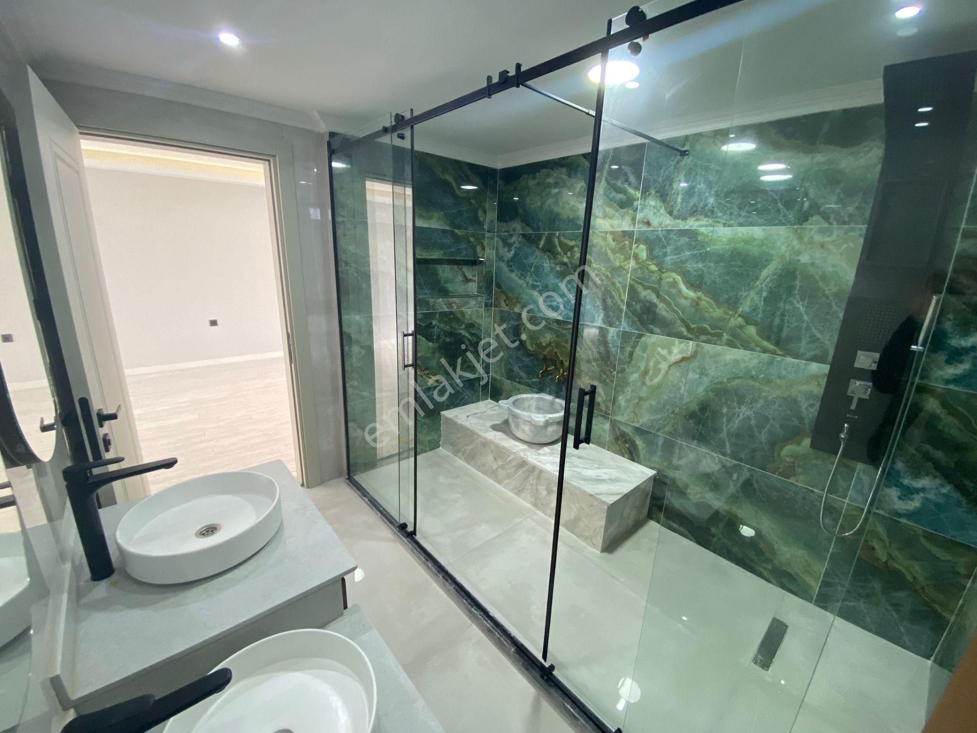 Gümüştepe'de Muhteşem Manzaralı 5+1 Triplex Villa - Görsel 8