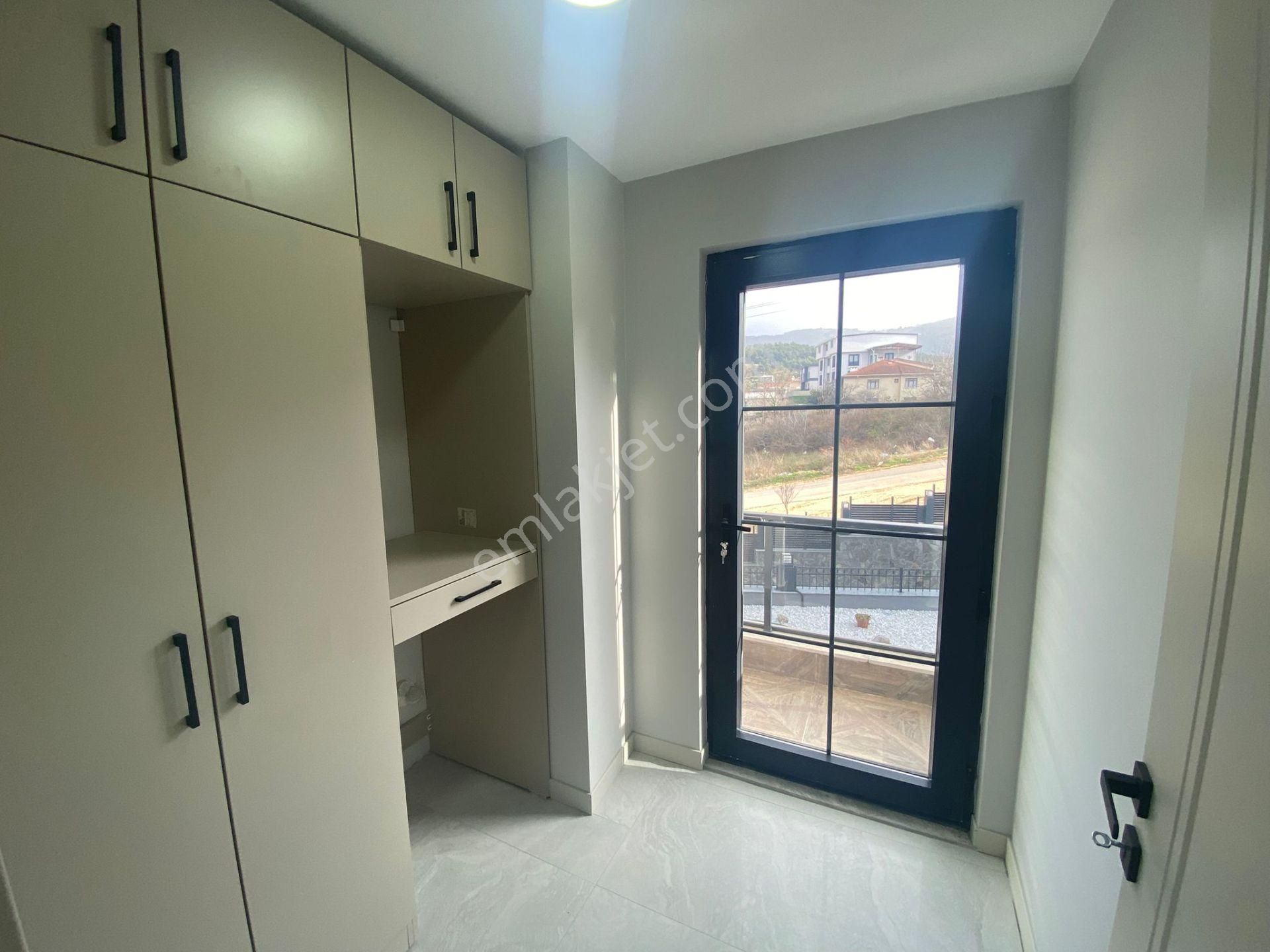 Gümüştepe'de Muhteşem Manzaralı 5+1 Triplex Villa - Görsel 18