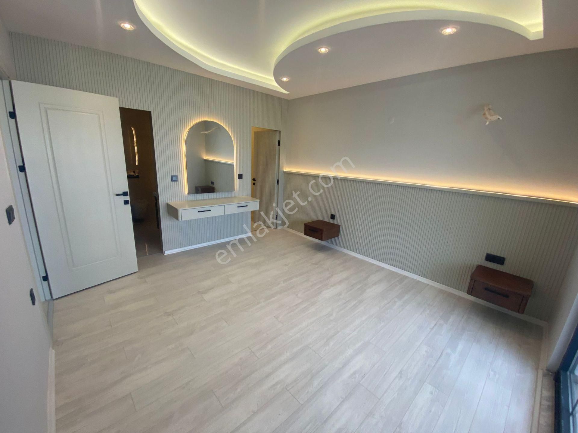 Gümüştepe'de Muhteşem Manzaralı 5+1 Triplex Villa - Görsel 16